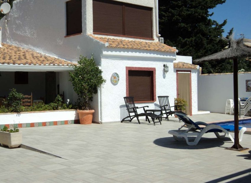 Bestaande bouw - Villa -
Orihuela Costa - Lomas De Cabo Roig