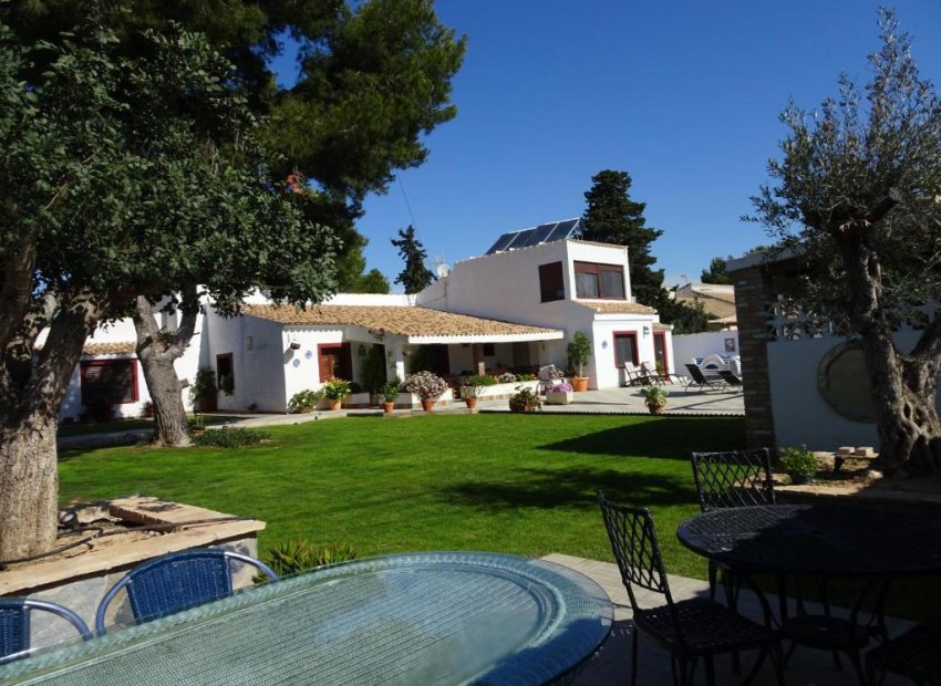 Bestaande bouw - Villa -
Orihuela Costa - Lomas De Cabo Roig