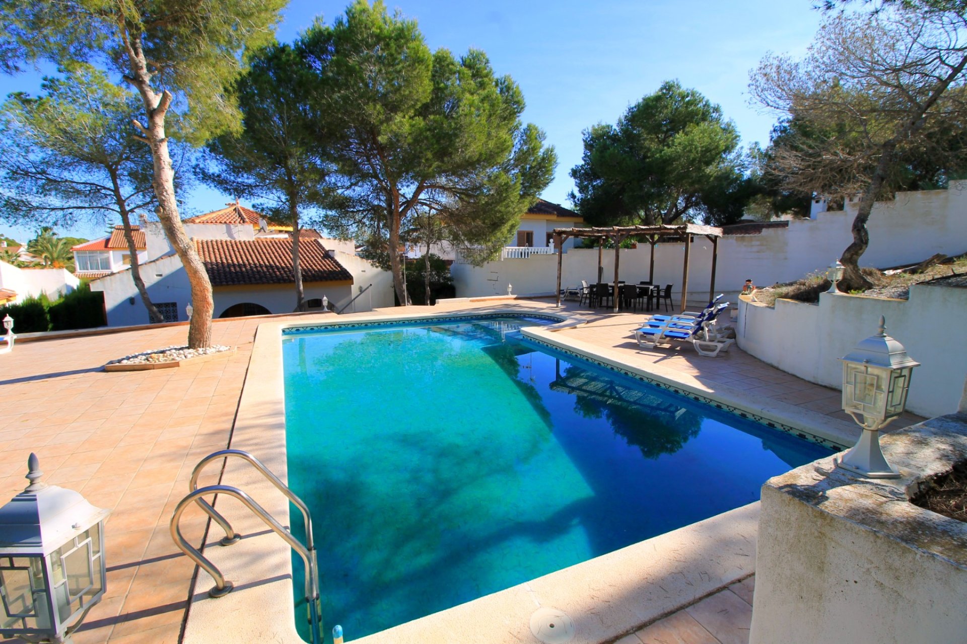 Bestaande bouw - Villa -
Orihuela Costa - Mil Palmeras