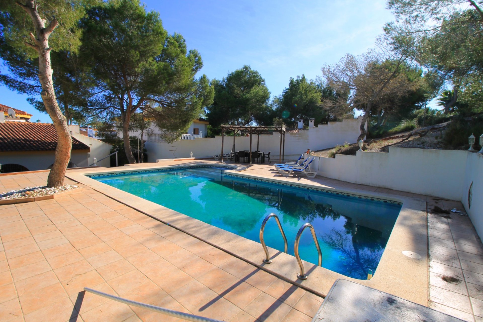 Bestaande bouw - Villa -
Orihuela Costa - Mil Palmeras