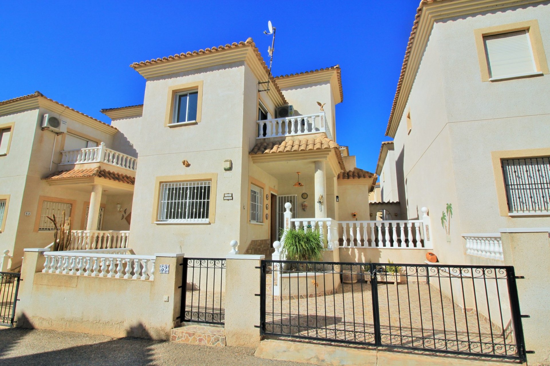 Bestaande bouw - Villa -
Orihuela Costa - Playa Flamenca