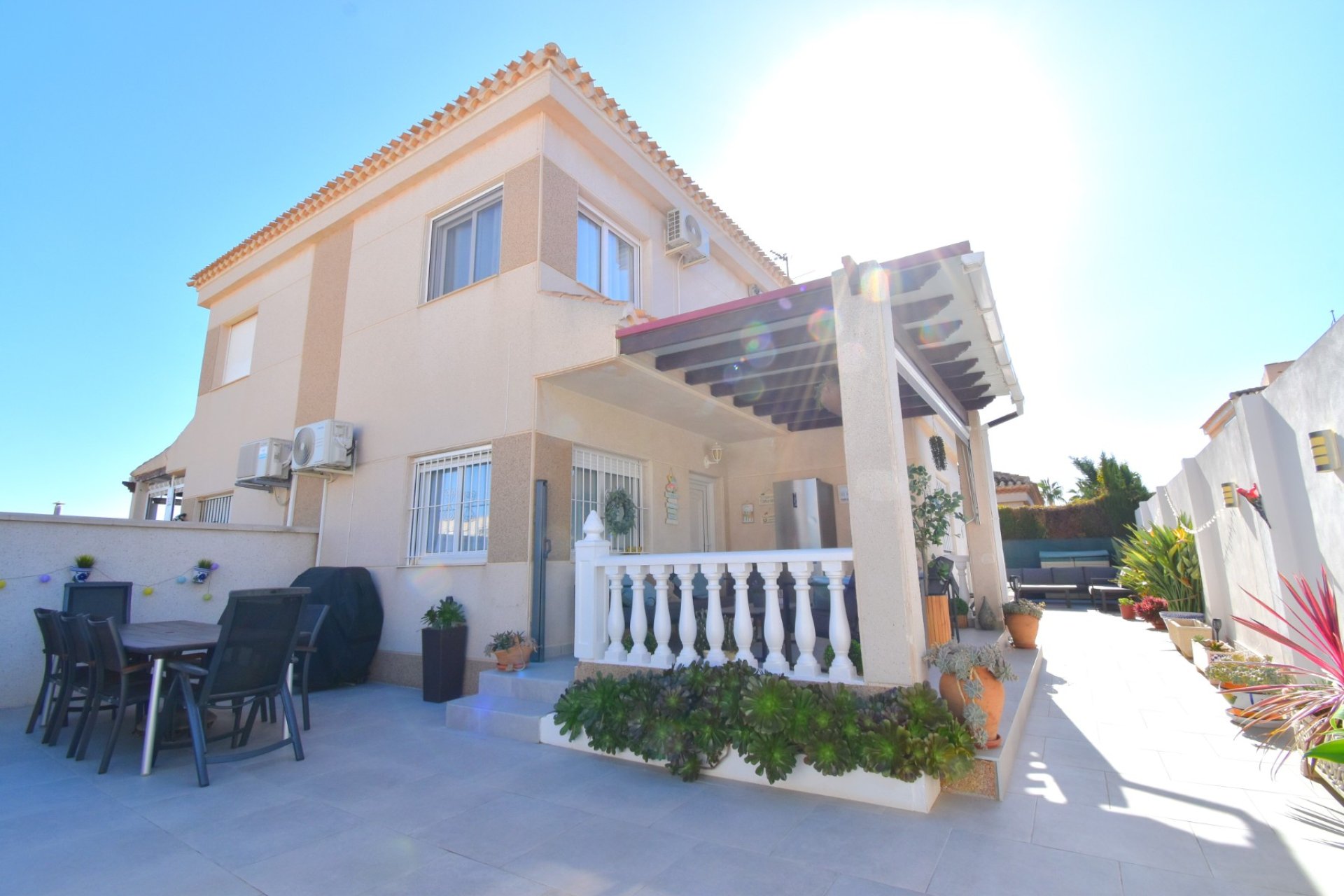 Bestaande bouw - Villa -
Orihuela Costa - Playa Flamenca