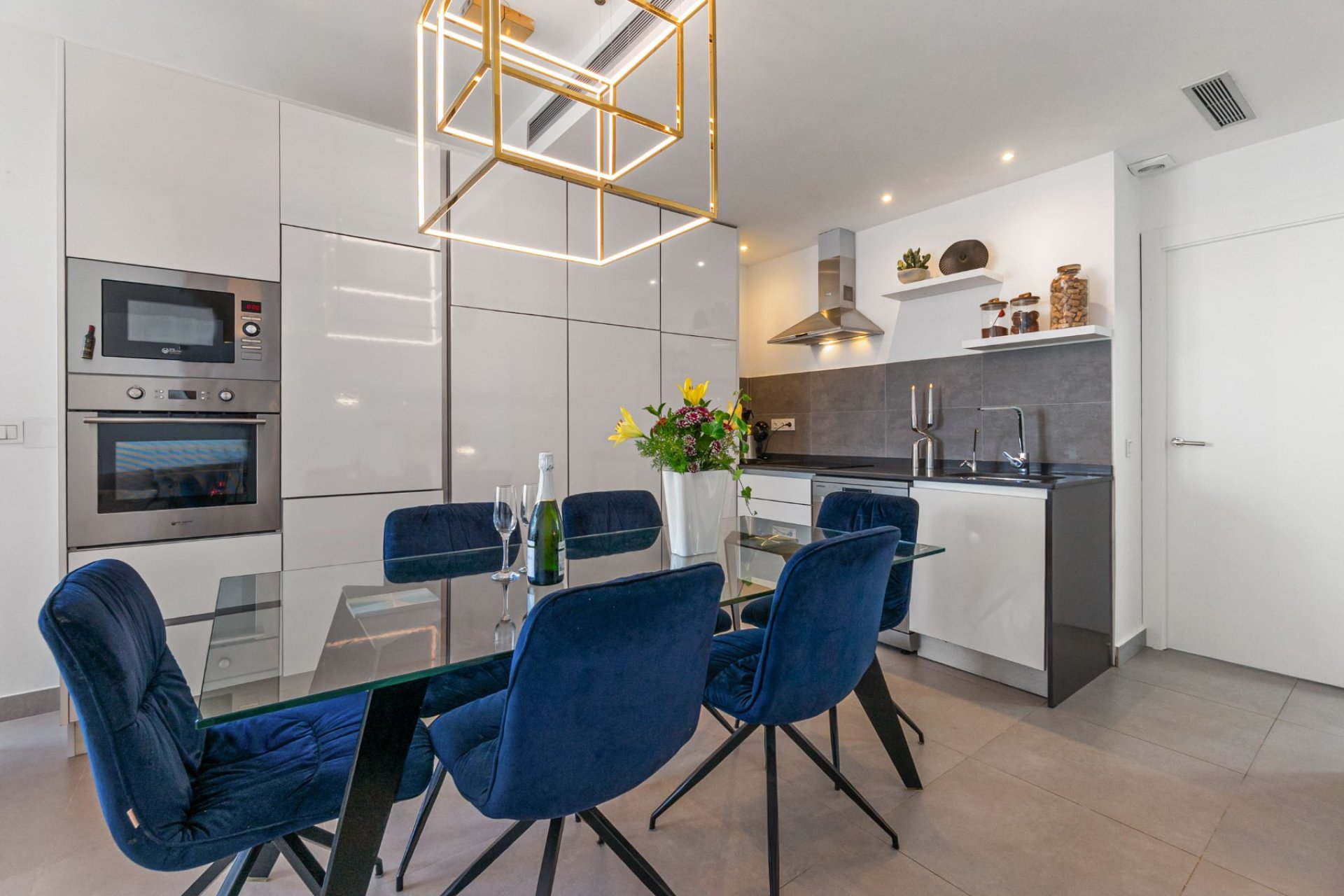 Bestaande bouw - Villa -
Orihuela Costa - Villamartín