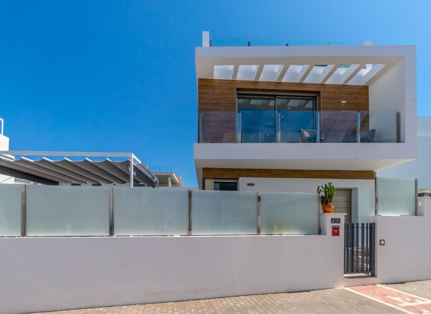 Bestaande bouw - Villa -
Orihuela Costa - Villamartín
