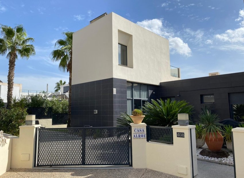 Bestaande bouw - Villa -
Orihuela Costa - Villamartín