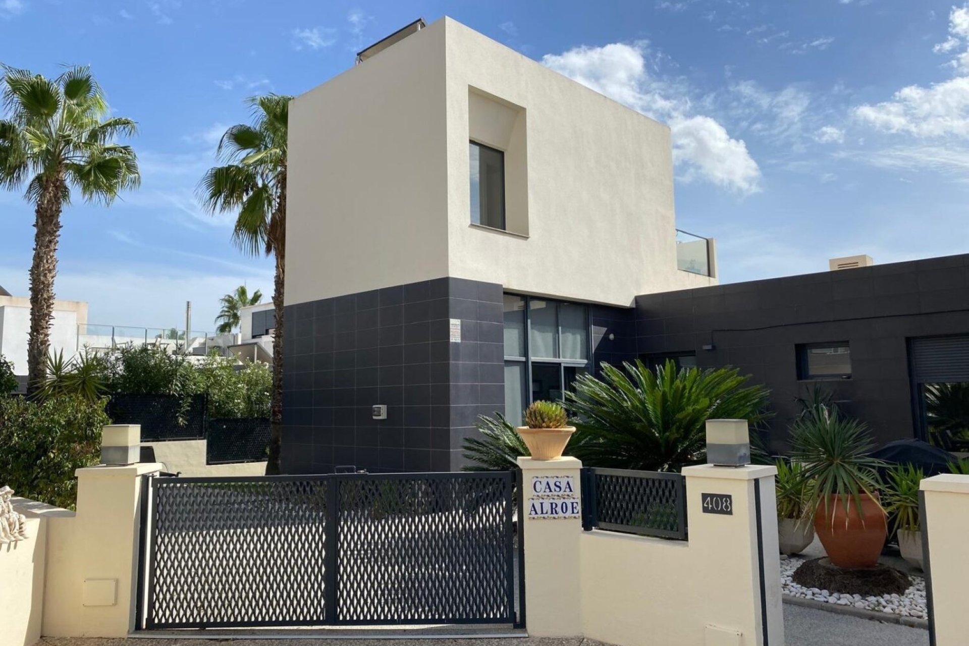 Bestaande bouw - Villa -
Orihuela Costa - Villamartín