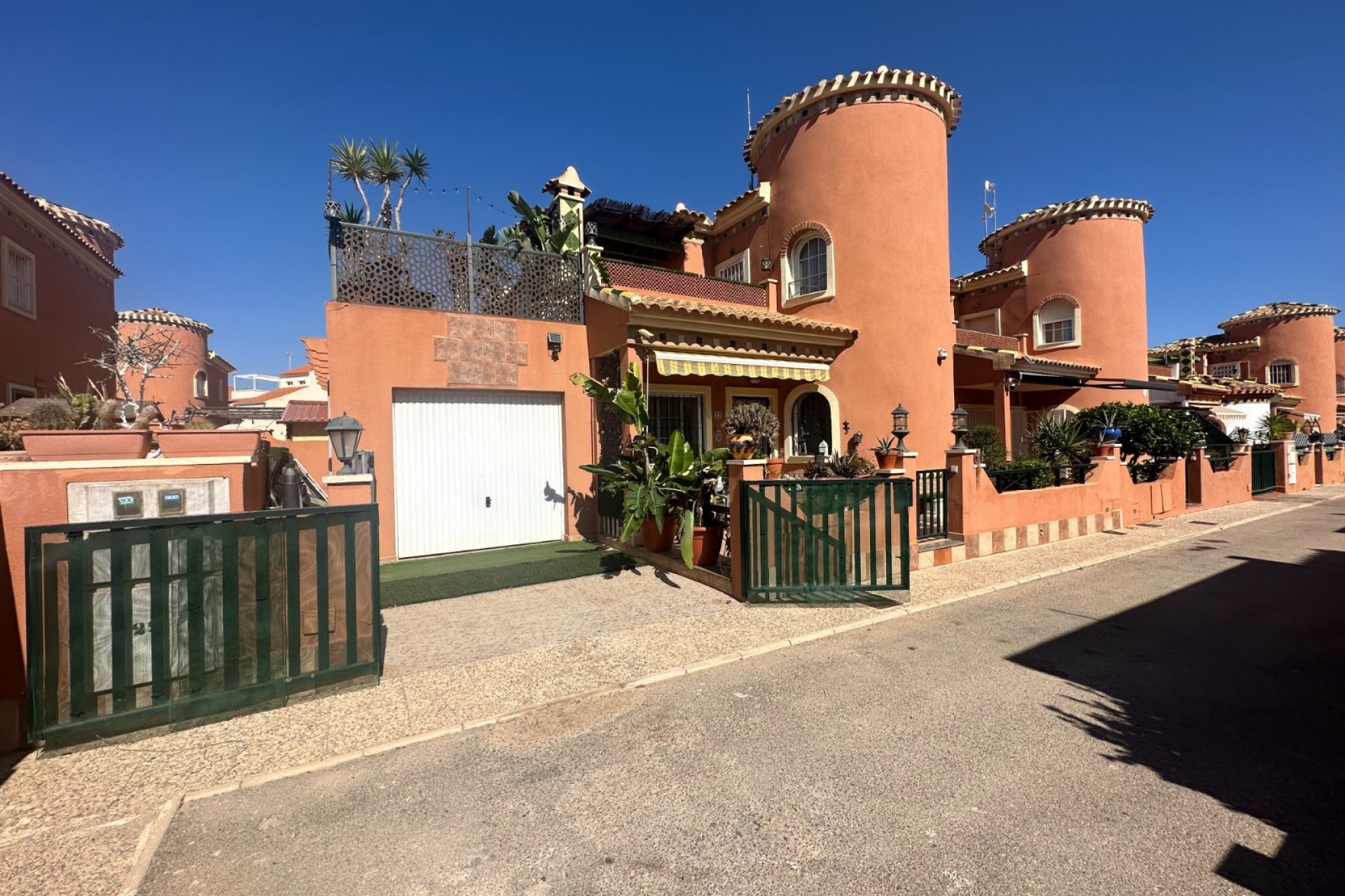 Bestaande bouw - Villa -
Orihuela - Playa Flamenca