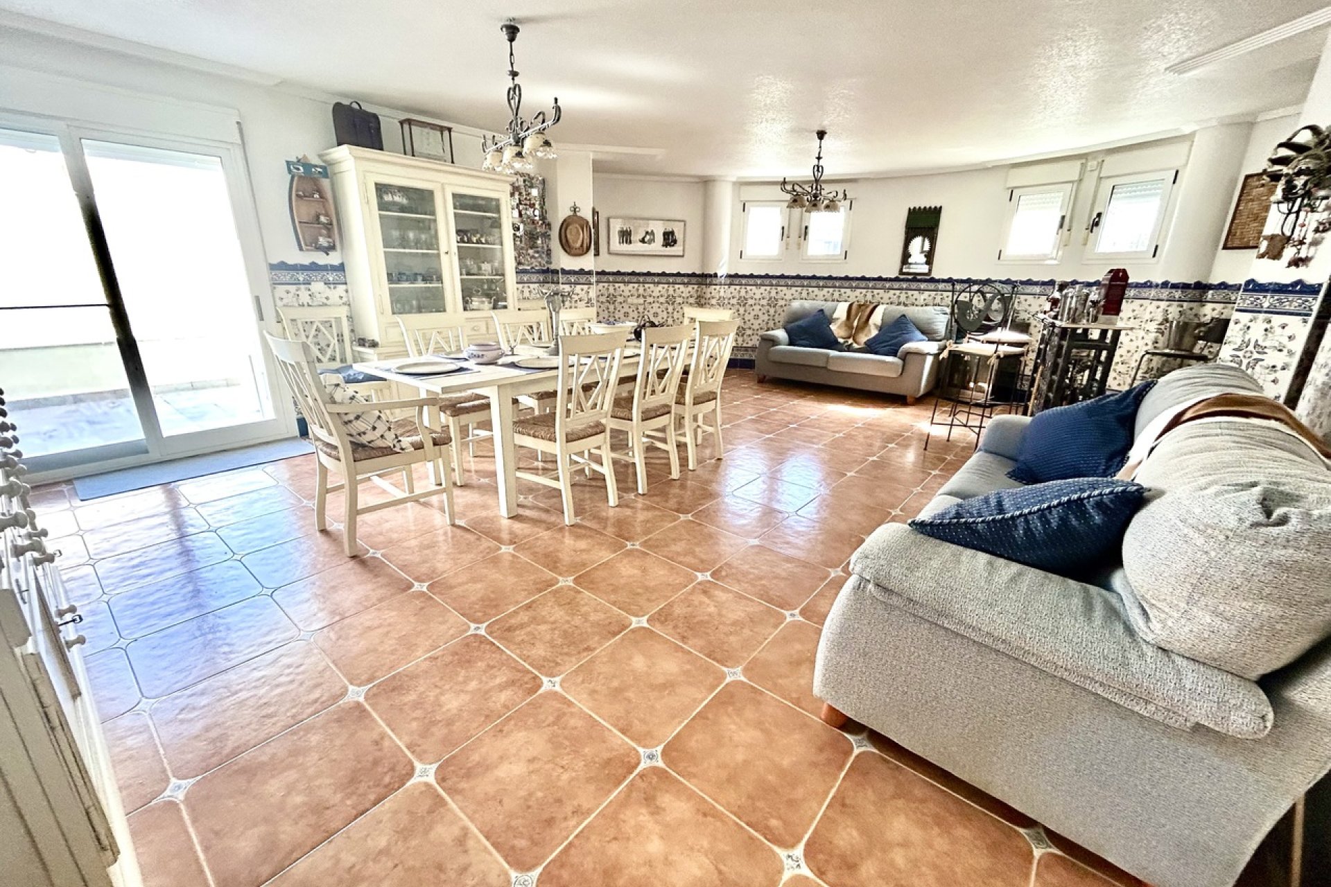 Bestaande bouw - Villa -
Pinar de Campoverde