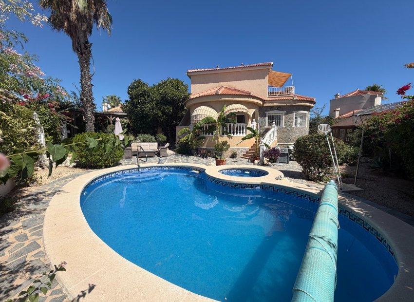 Bestaande bouw - Villa -
Rojales - Lo Pepin
