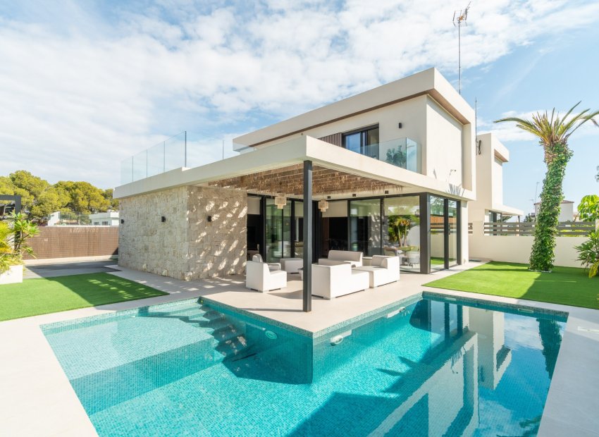 Bestaande bouw - Villa -
Torrevieja - Los Balcones