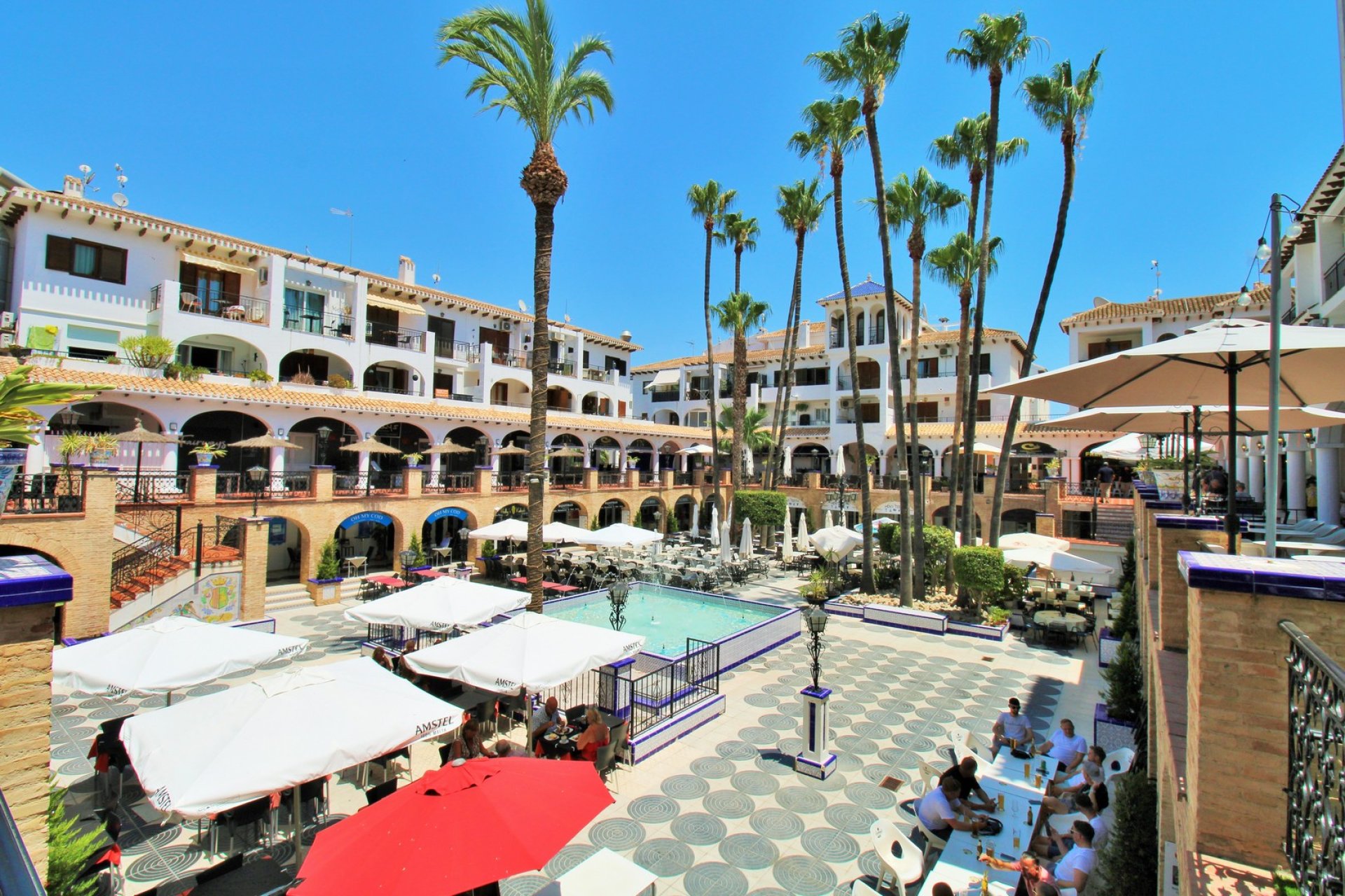 Bestaande bouw - Villa -
Villamartín - PAU 8