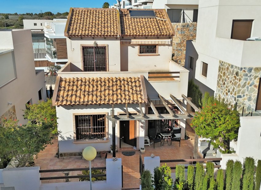 Bestaande bouw - Villa -
Villamartín - PAU 8