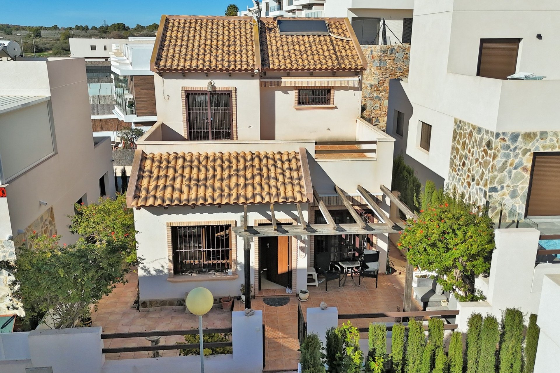 Bestaande bouw - Villa -
Villamartín - PAU 8