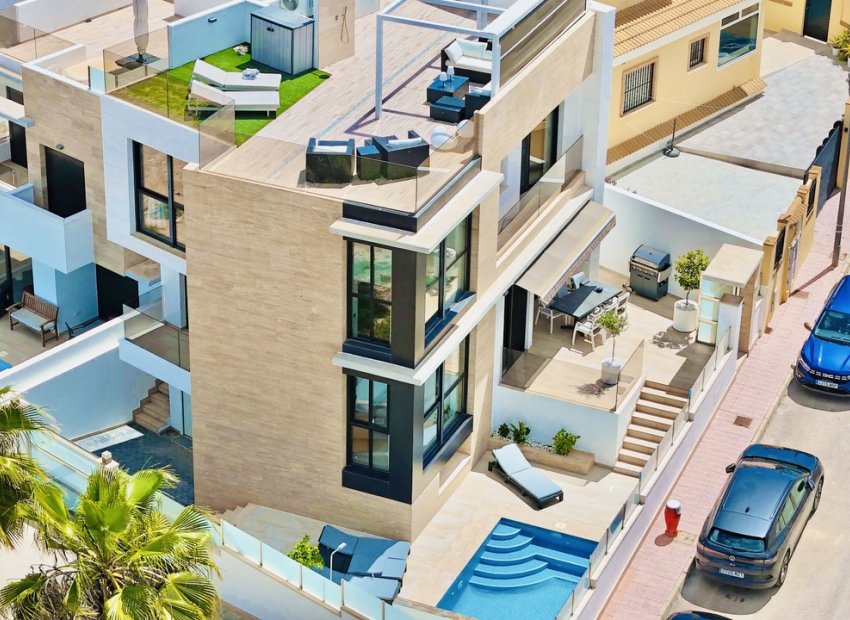 Bestaande bouw - Villa -
Villamartín - Villamartin