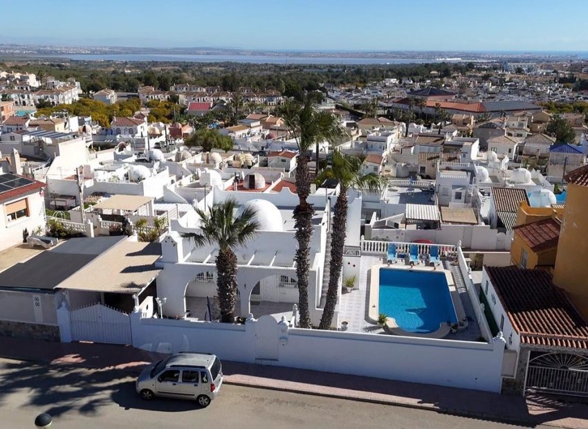 Bestaande bouw - Villa -
Villamartín - Villamartin