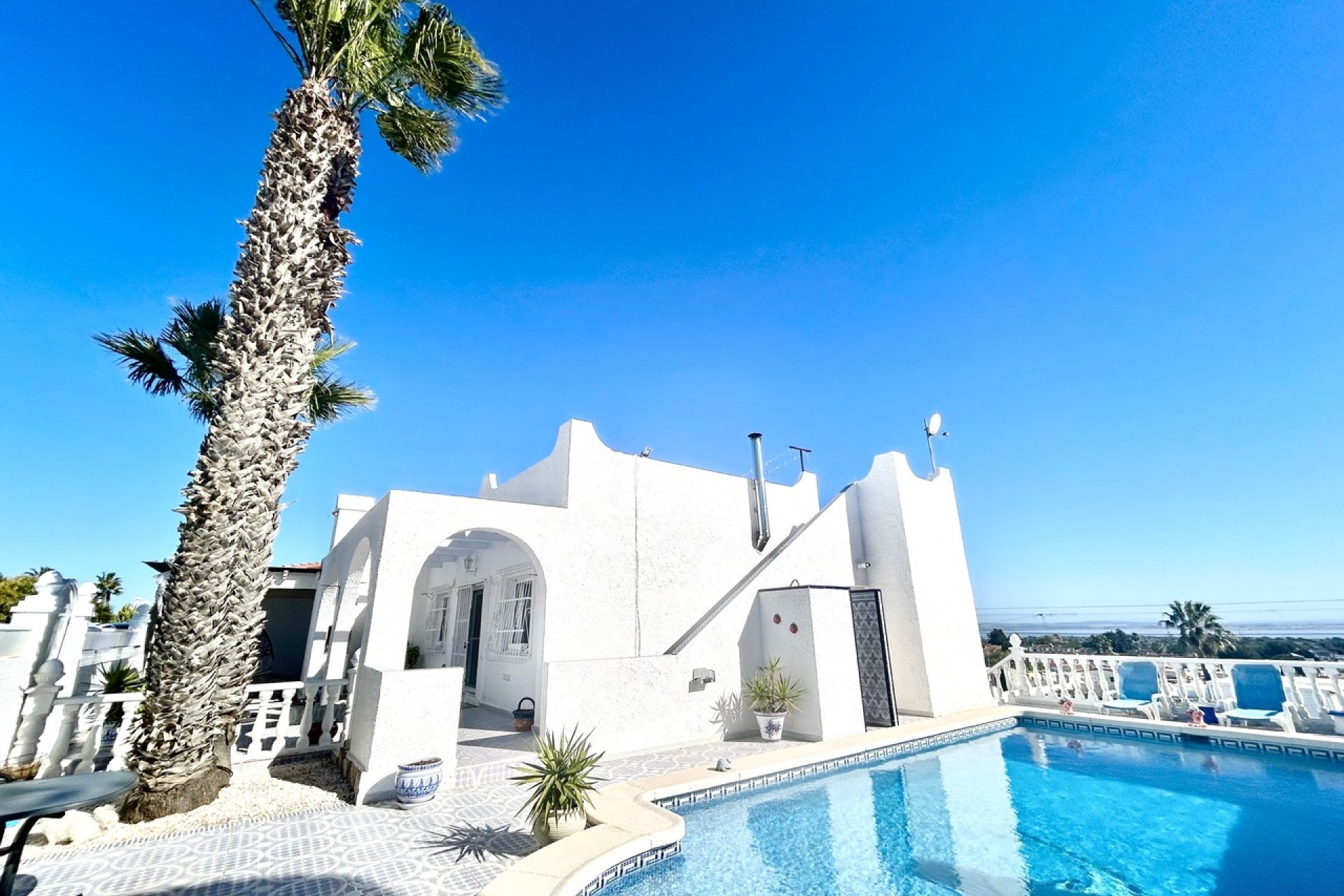 Bestaande bouw - Villa -
Villamartín - Villamartin