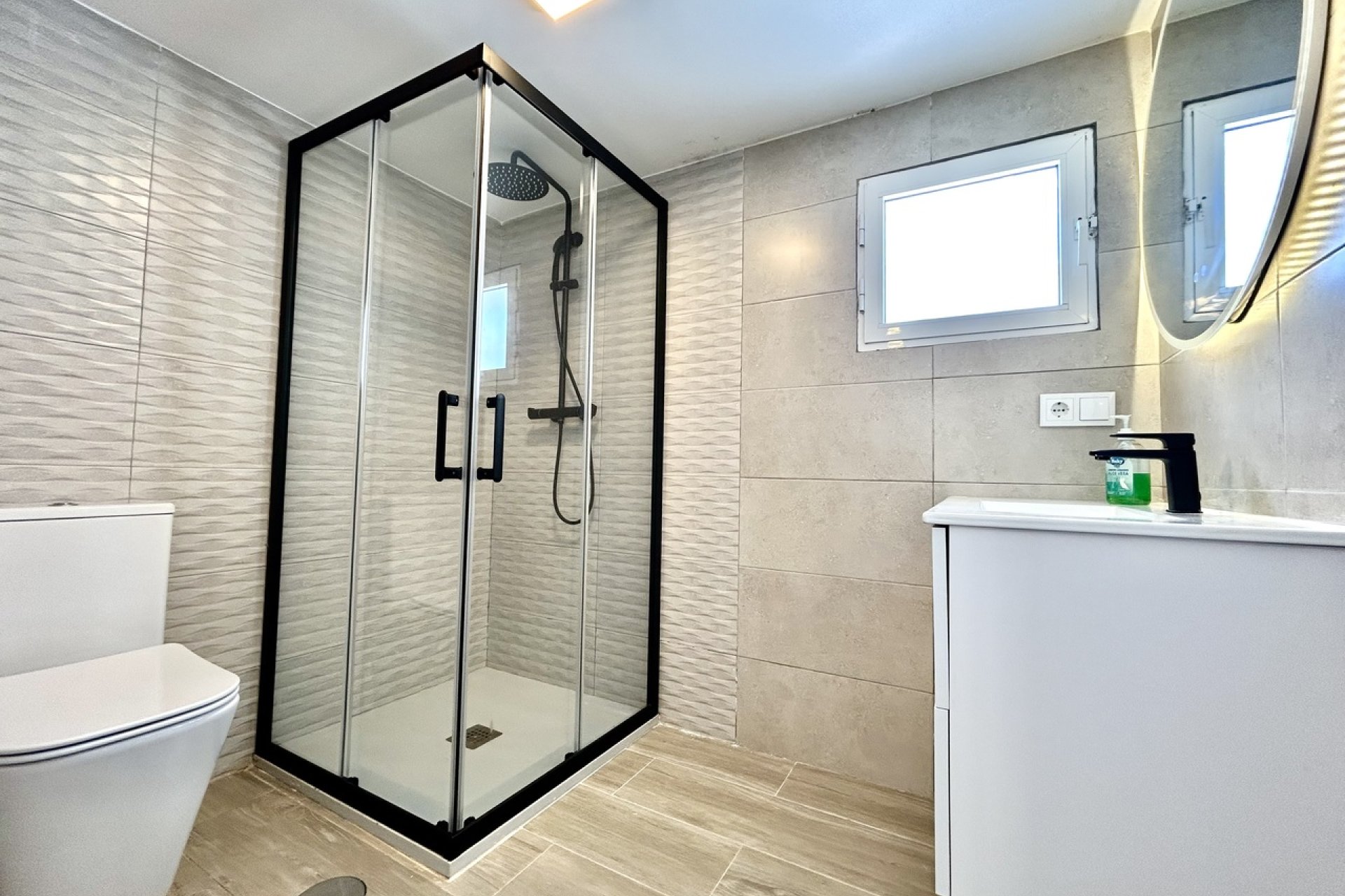 Bestaande bouw - Villa -
Villamartín - Villamartin