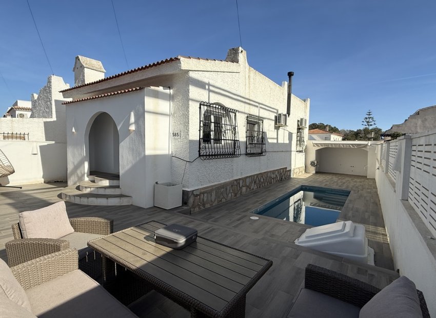 Bestaande bouw - Villa -
Villamartín - Villamartin