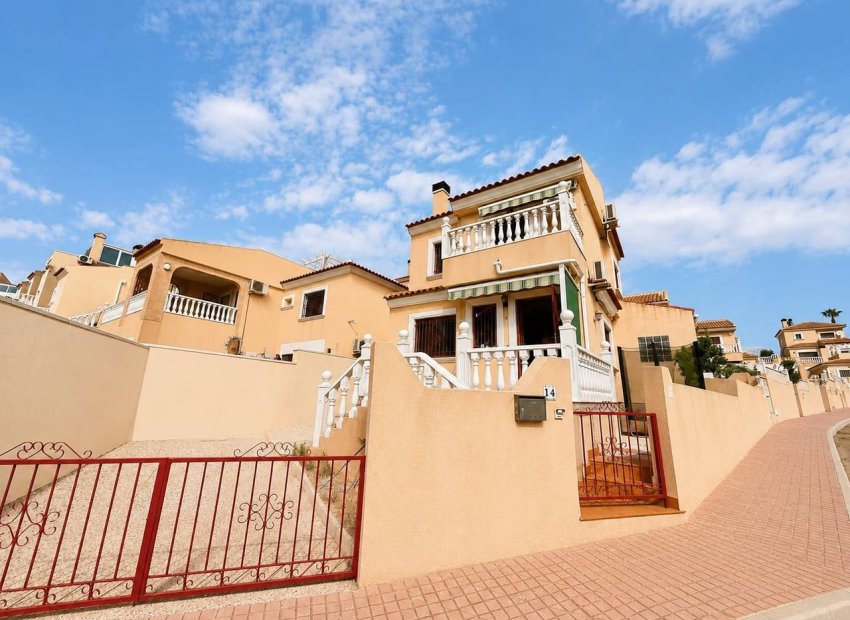 Bestaande bouw - Villa -
Villamartín - Villamartin