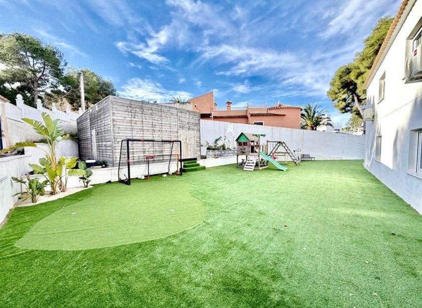 Bestaande bouw - Villa -
Villamartín - Villamartin