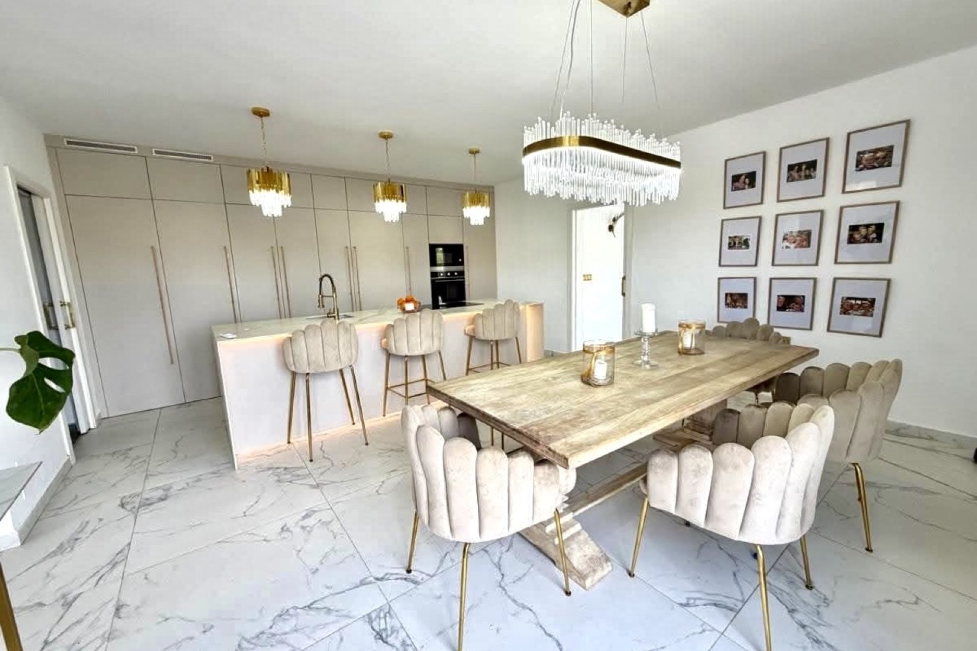 Bestaande bouw - Villa -
Villamartín - Villamartin