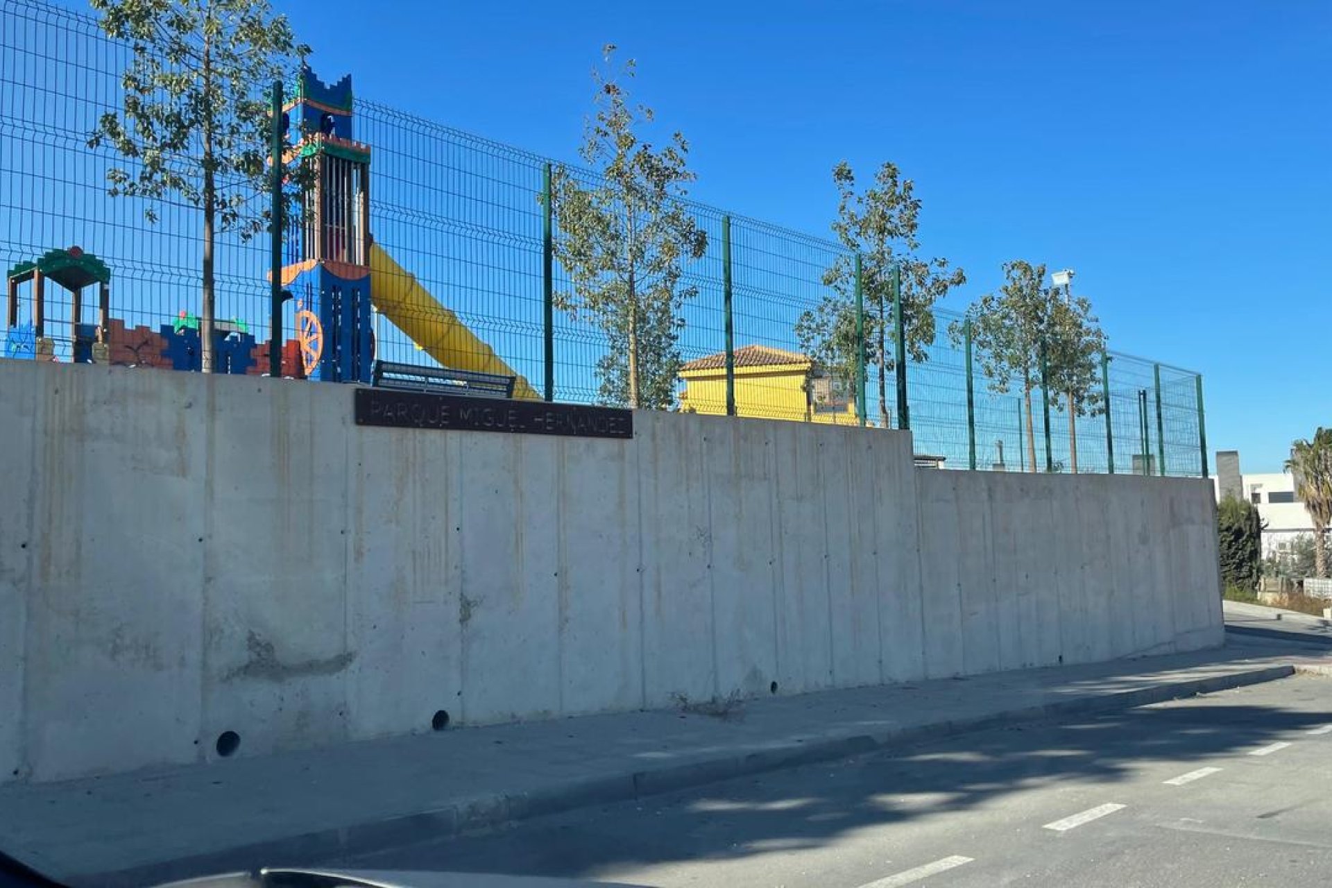 Bouwgrond Benijofar 200m2 met vergunning nabij centrum