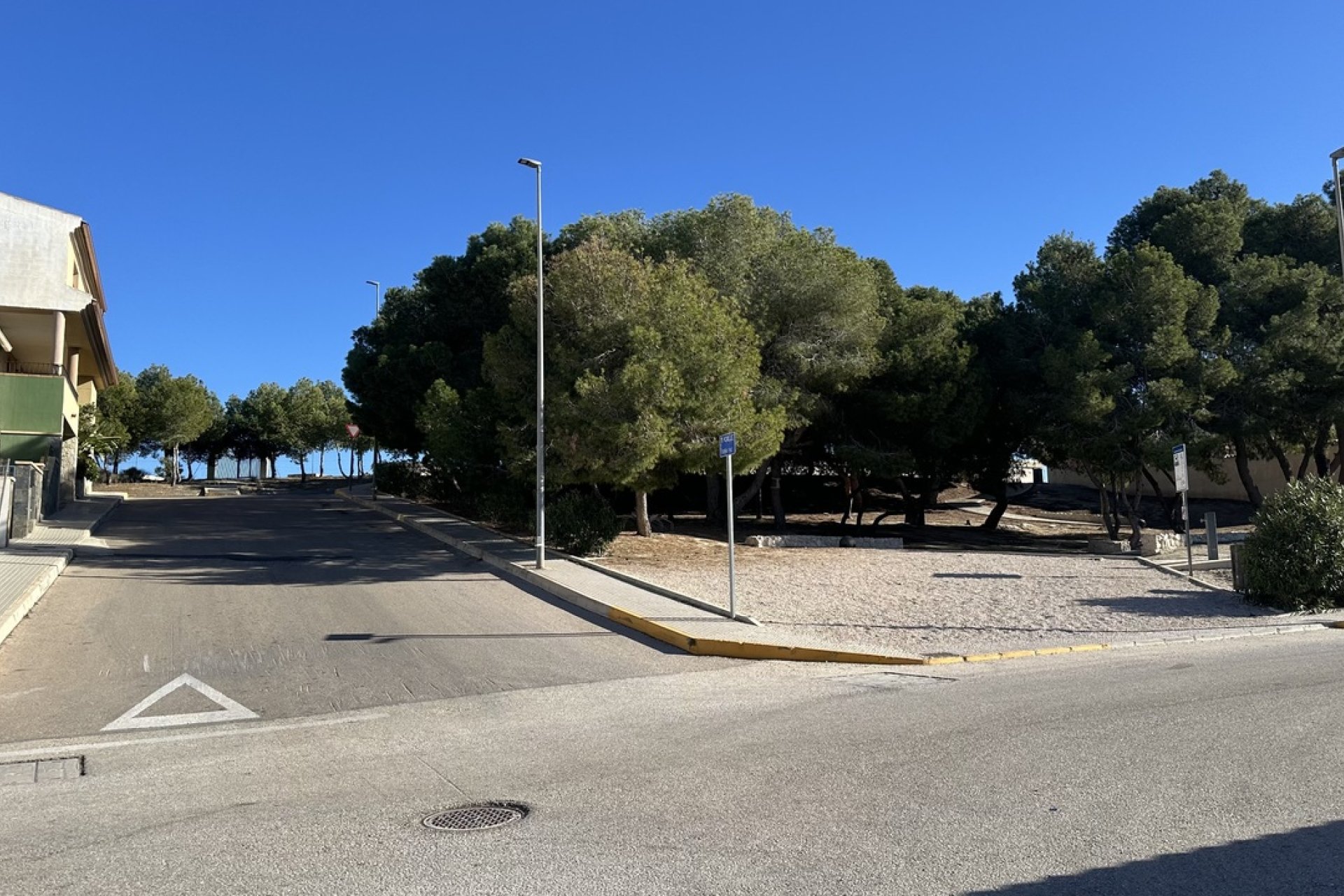 Building lot in Benijofar, 200 m², with building permit, near the center