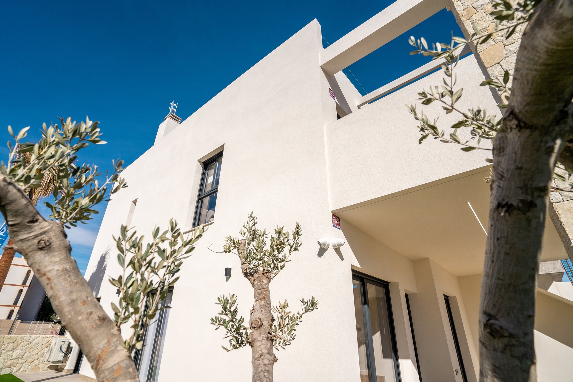 Bungalow de 3 dormitorios con jardín en Pilar de la Horadada