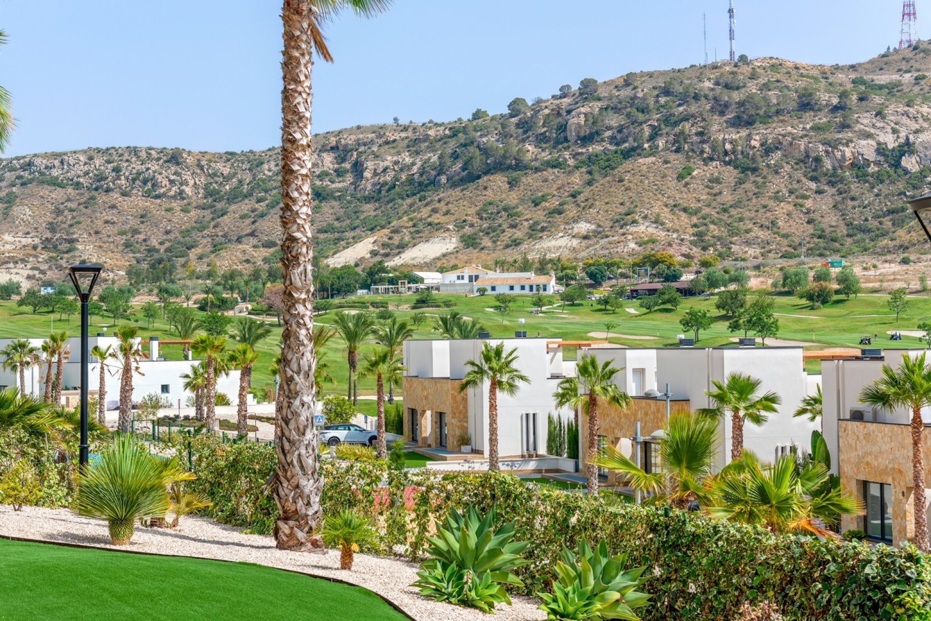 Bungalow de lujo de 2 dormitorios con vistas al campo de golf en Monforte del Cid