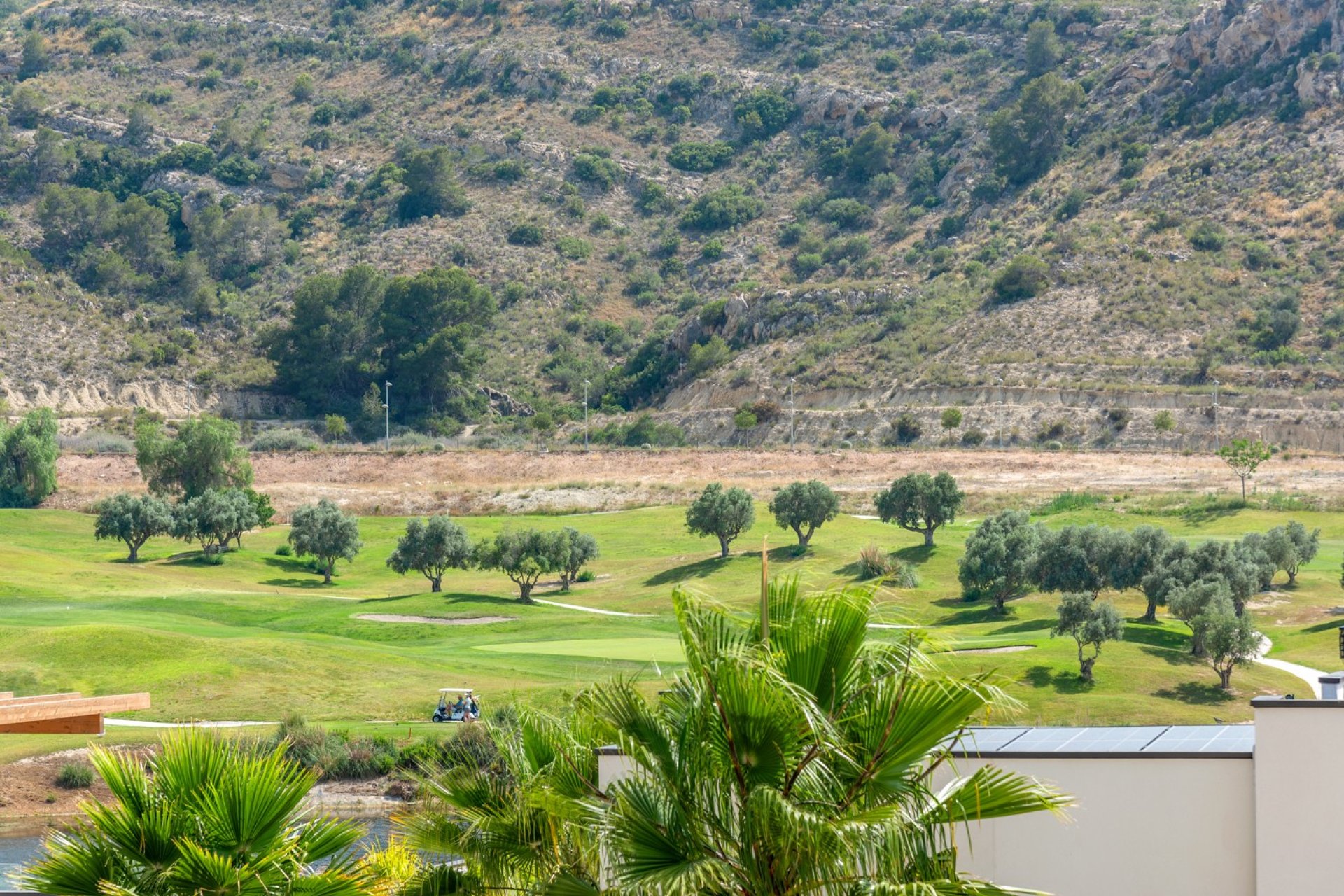 Bungalow de lujo de 2 dormitorios con vistas al campo de golf en Monforte del Cid