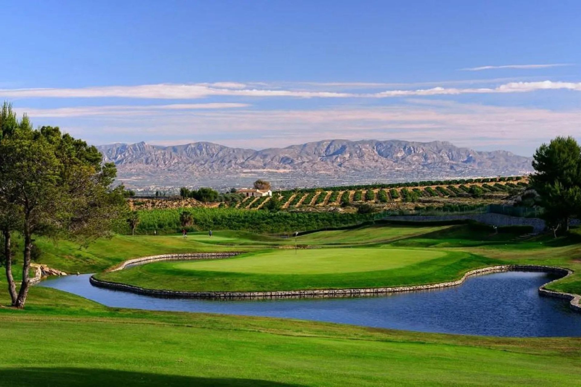 Bungalow de obra nueva en La Finca Golf