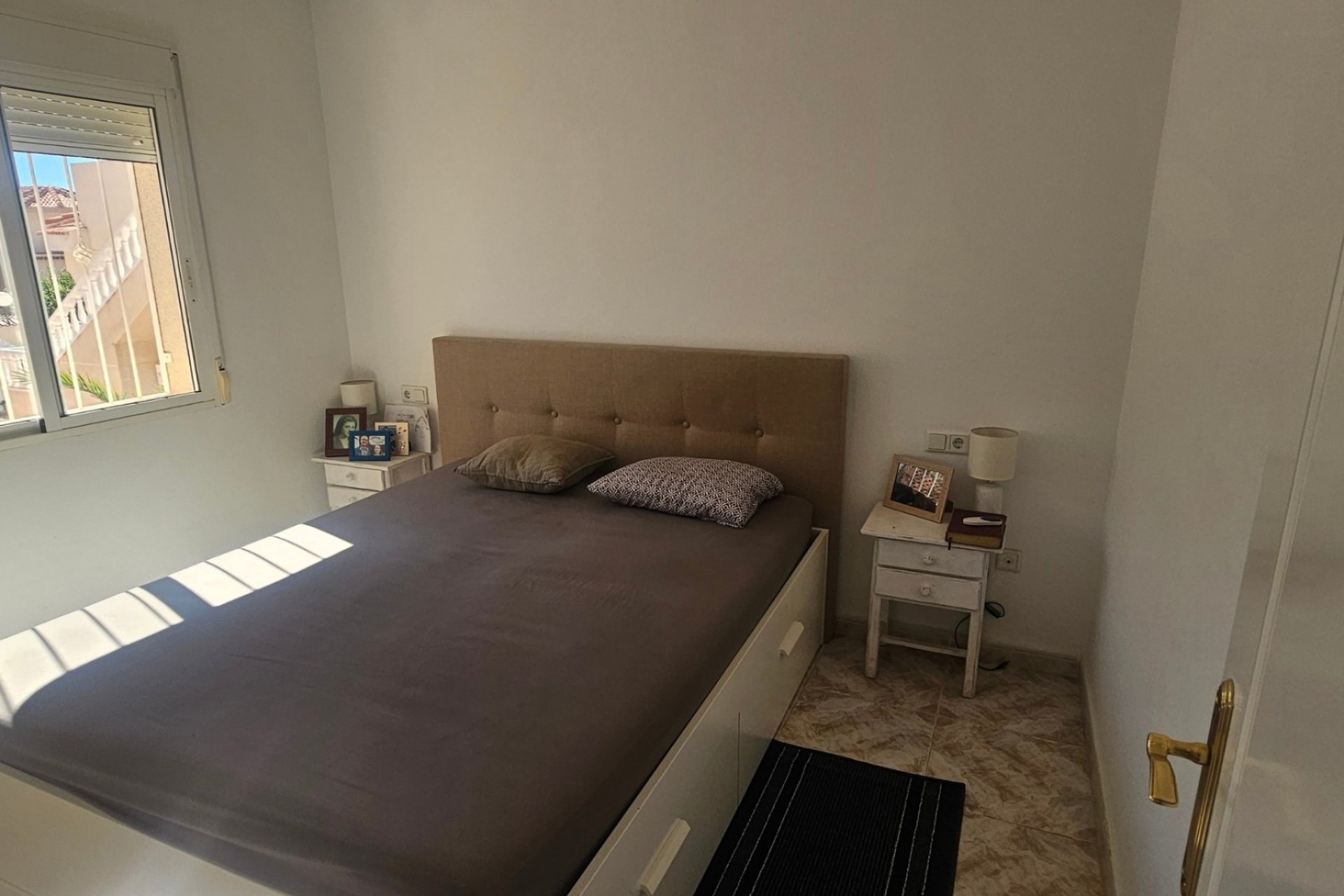 Casa adosada en Rojales con piscina privada y jardín