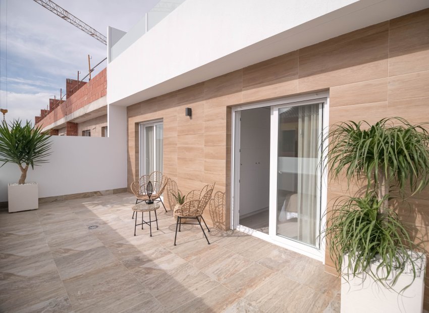 Casa Adosada - Obra nueva -
            Jerónimo y Avileses - HB-93562