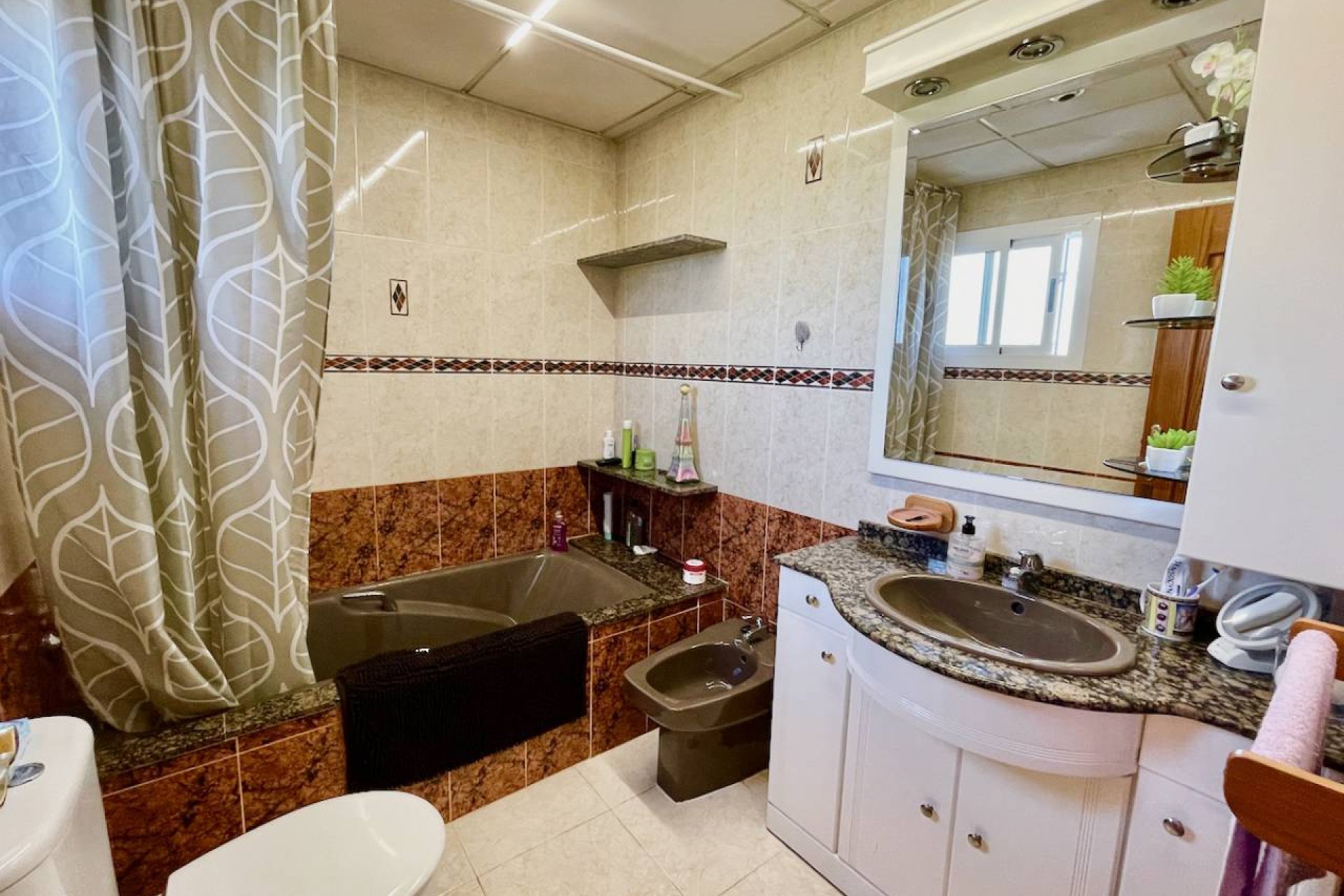 Charmante landelijke finca met 3 slaapkamers en panoramisch uitzicht nabij Orihuela