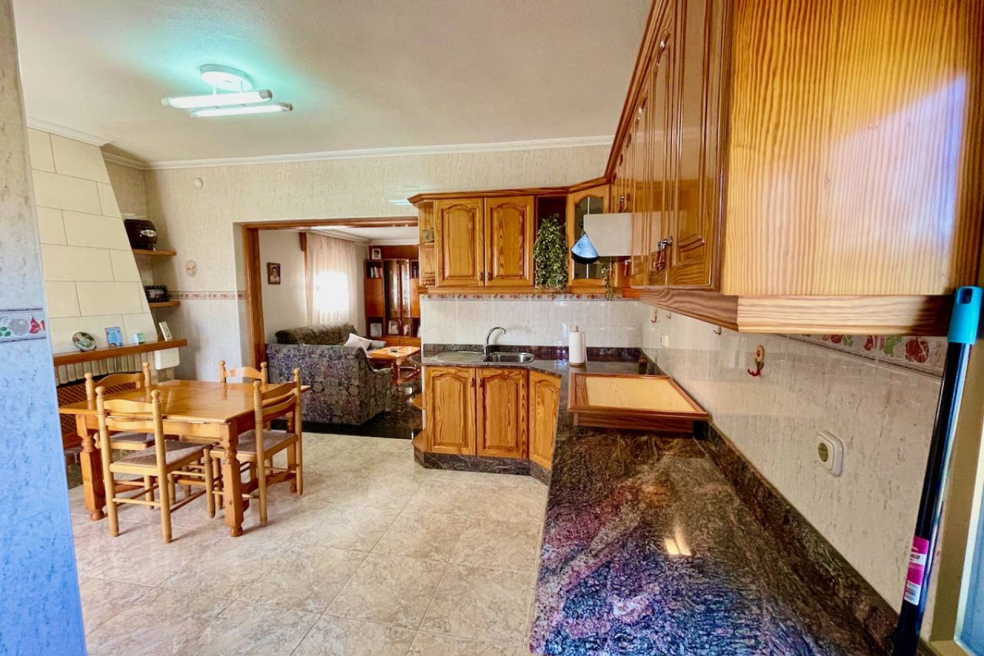 Charmante landelijke finca met 3 slaapkamers en panoramisch uitzicht nabij Orihuela