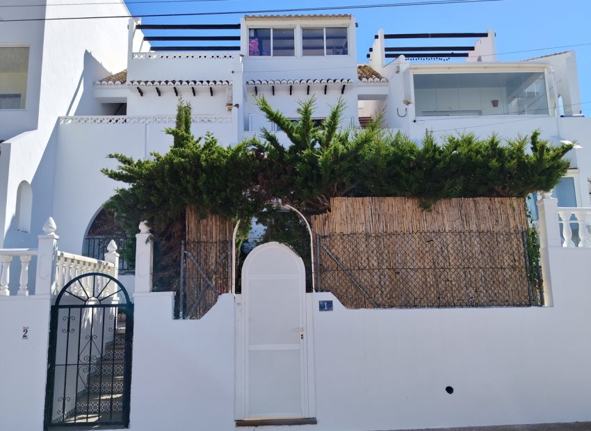 Charming bungalow with ocean views in Ciudad Quesada