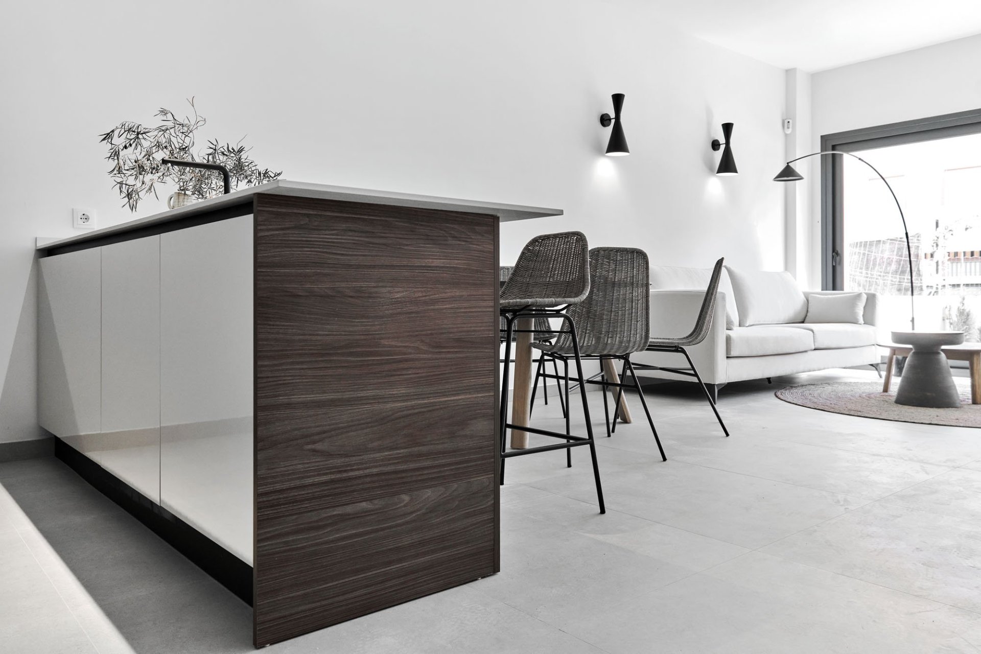 Comfortabele bungalow met tuin en solarium nabij zee in Torrevieja, 2 slaapkamers