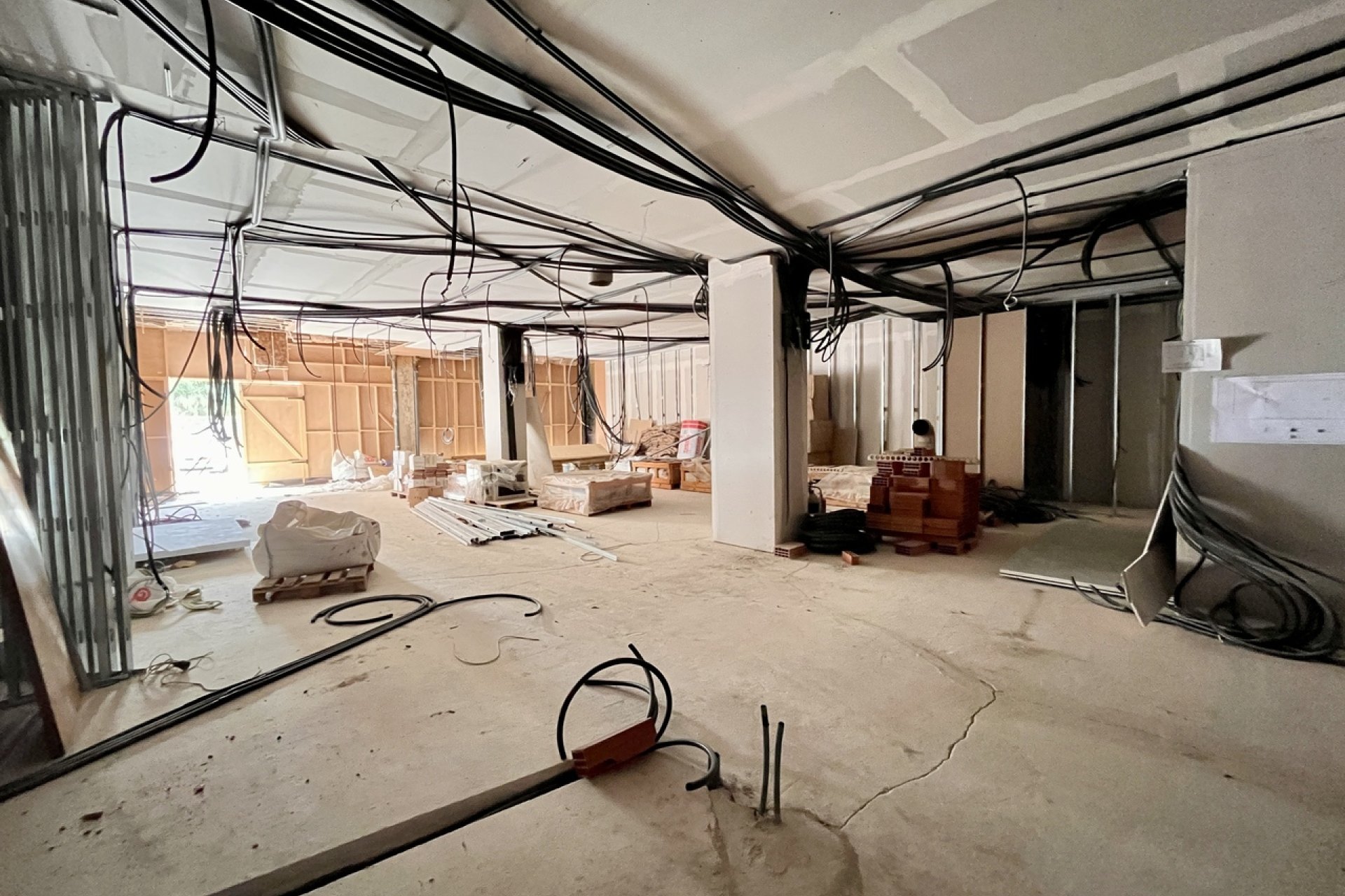 Commercieel pand te koop in Orihuela Costa, 500m van La Zenia strand