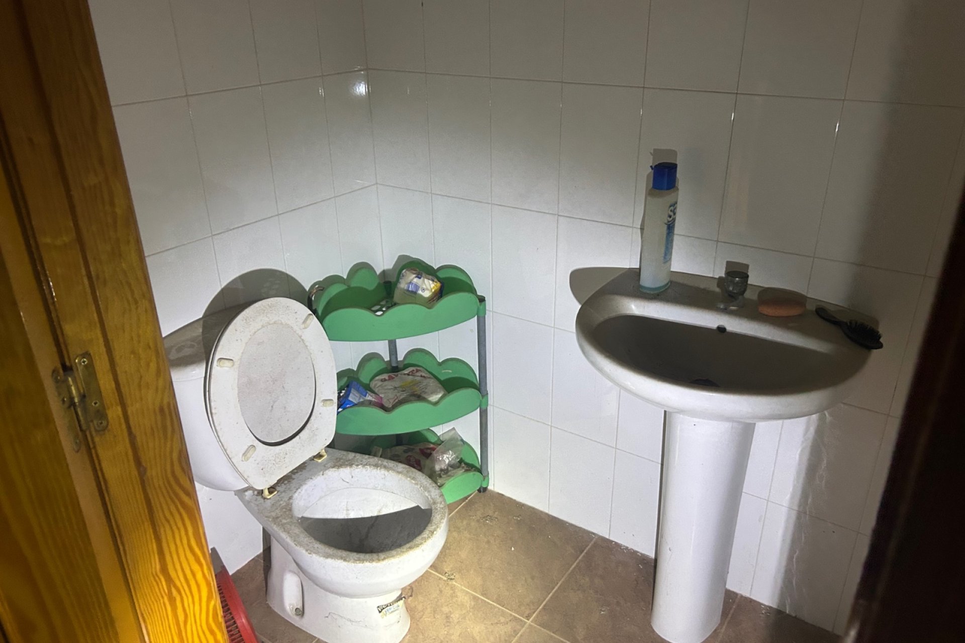 Commerciële ruimte te koop in Jacarilla – 160 m² investeringskans voor renovatie