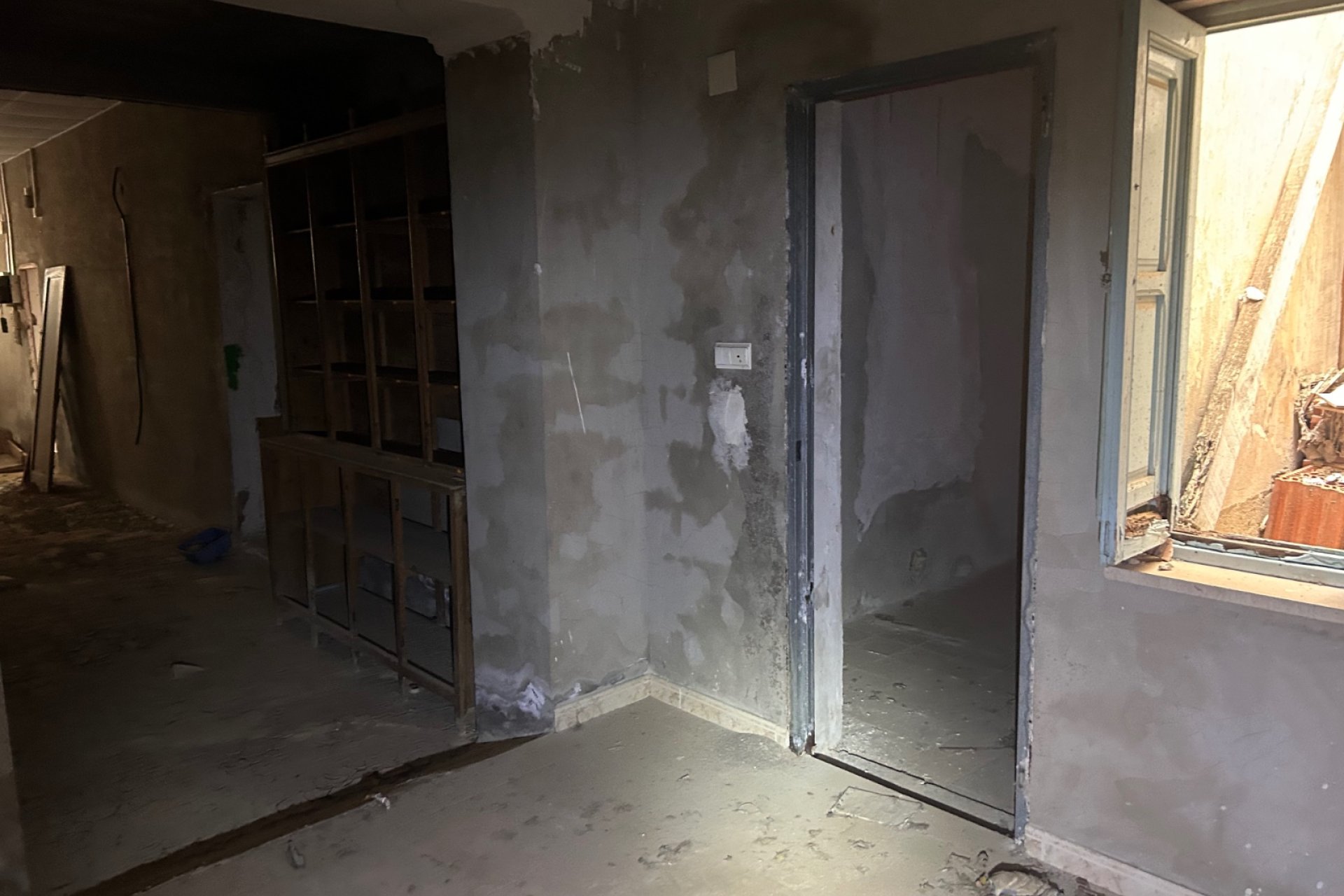 Commerciële ruimte te koop in Jacarilla – 160 m² investeringskans voor renovatie