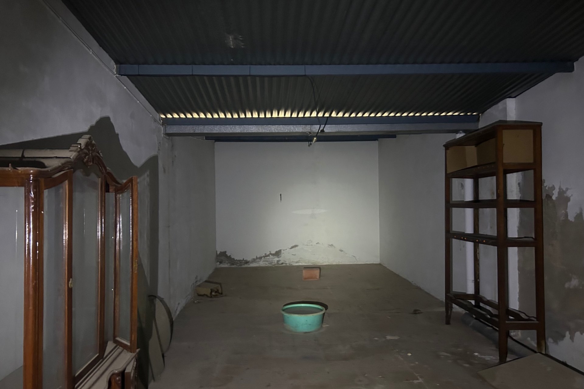 Commerciële ruimte te koop in Jacarilla – 160 m² investeringskans voor renovatie