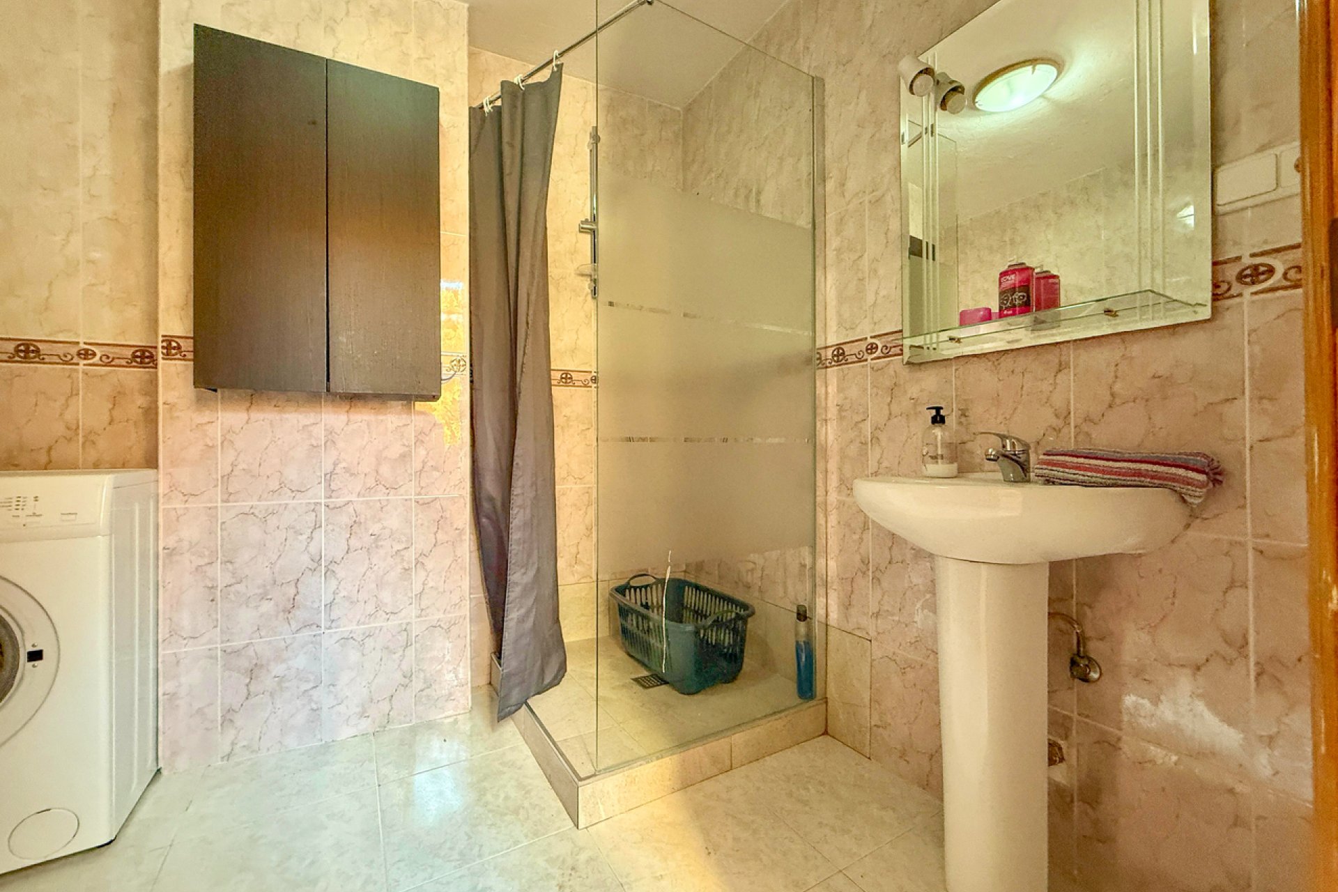Complejo de apartamentos en San Miguel de Salinas con licencia de alquiler