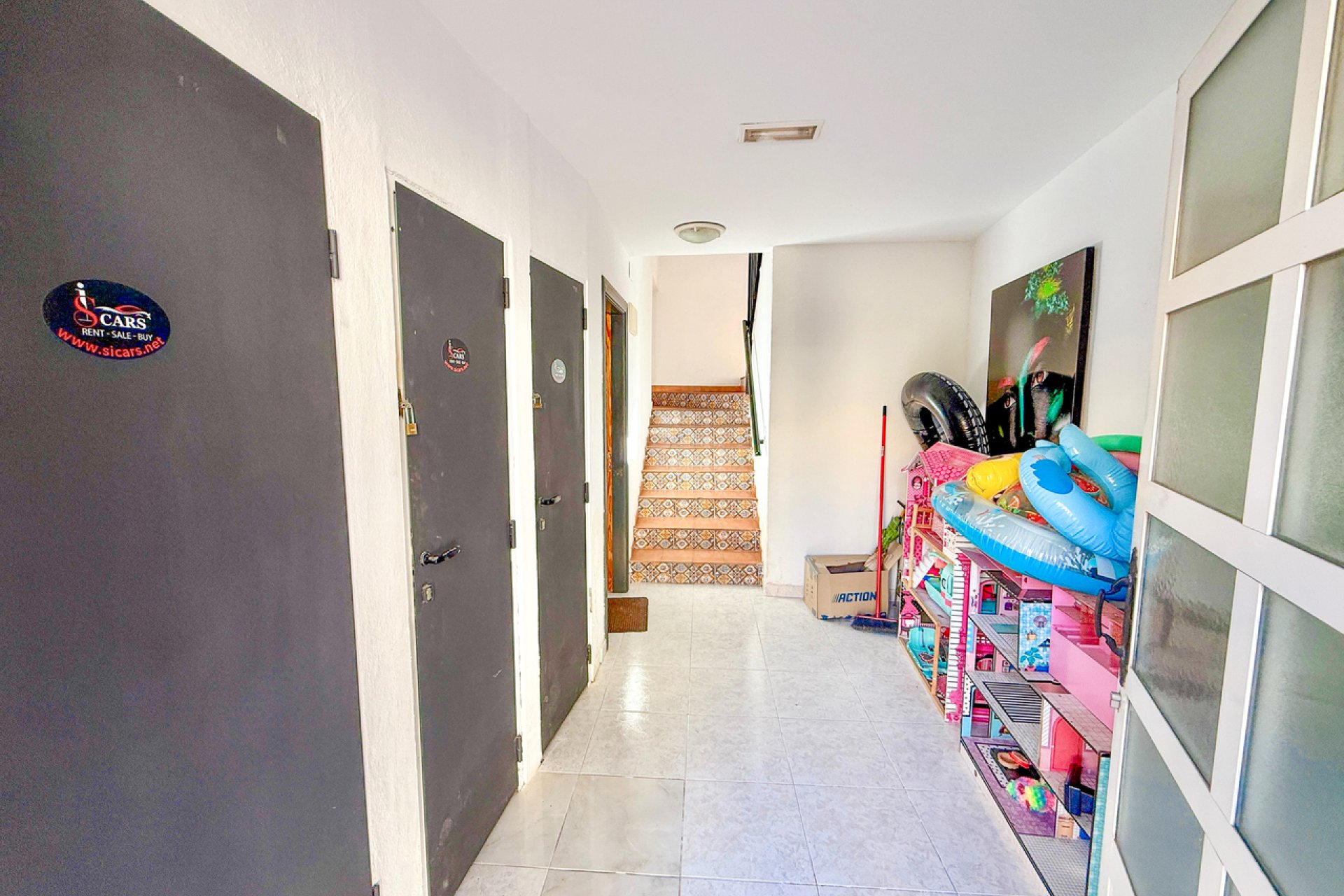 Complejo de apartamentos en San Miguel de Salinas con licencia de alquiler