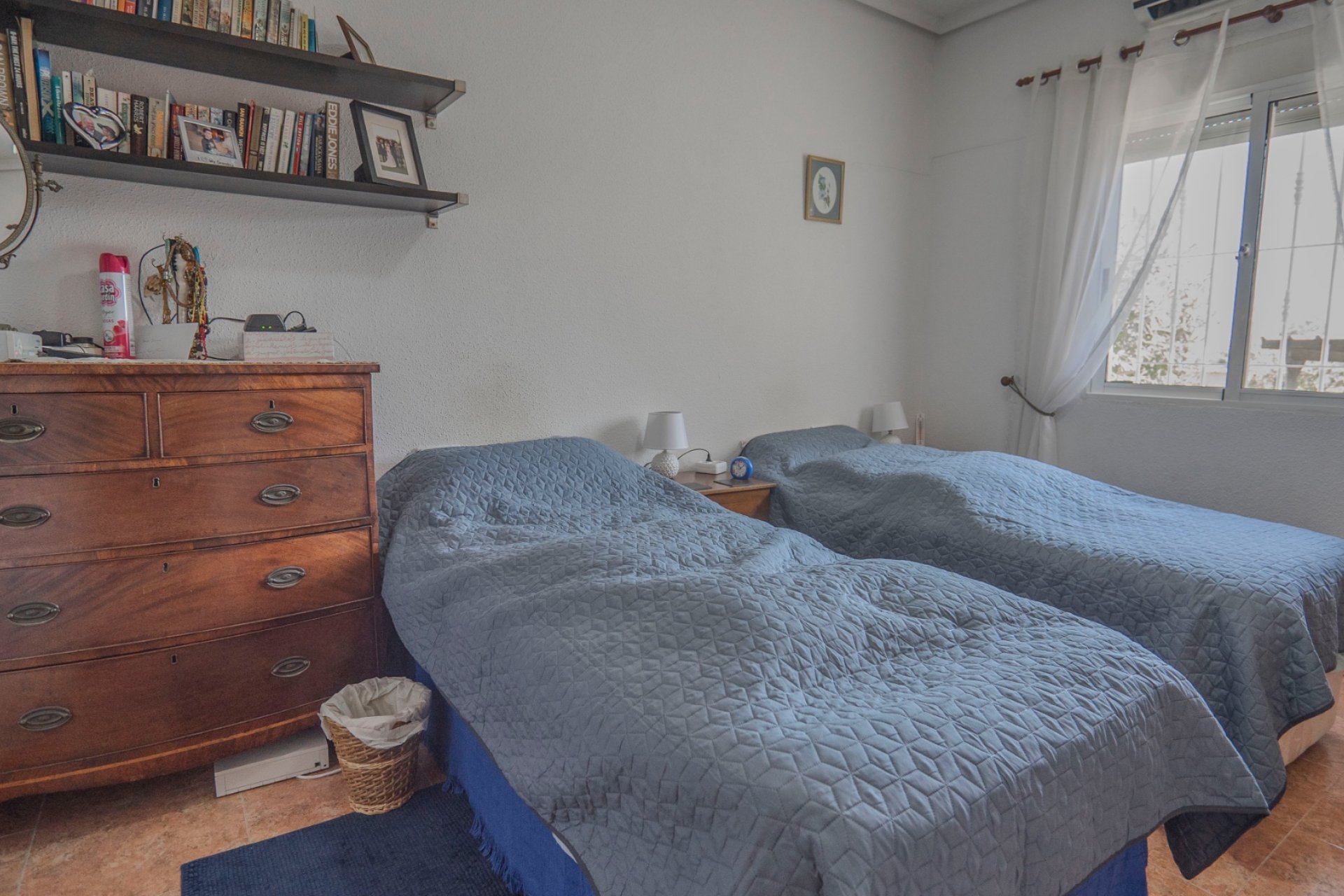 Country house with private pool, mountain views, and 3 bedrooms in Orihuela