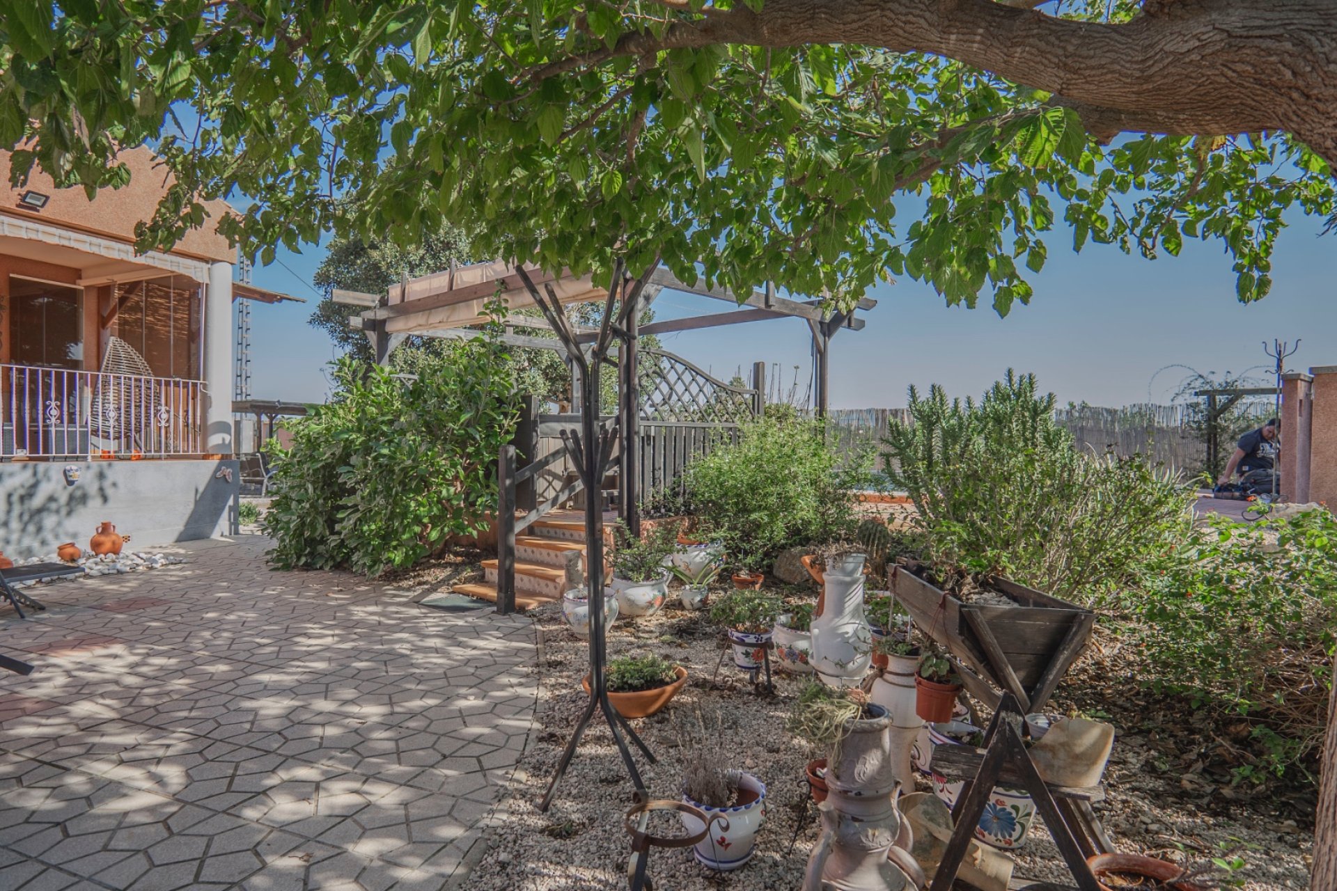 Country house with private pool, mountain views, and 3 bedrooms in Orihuela