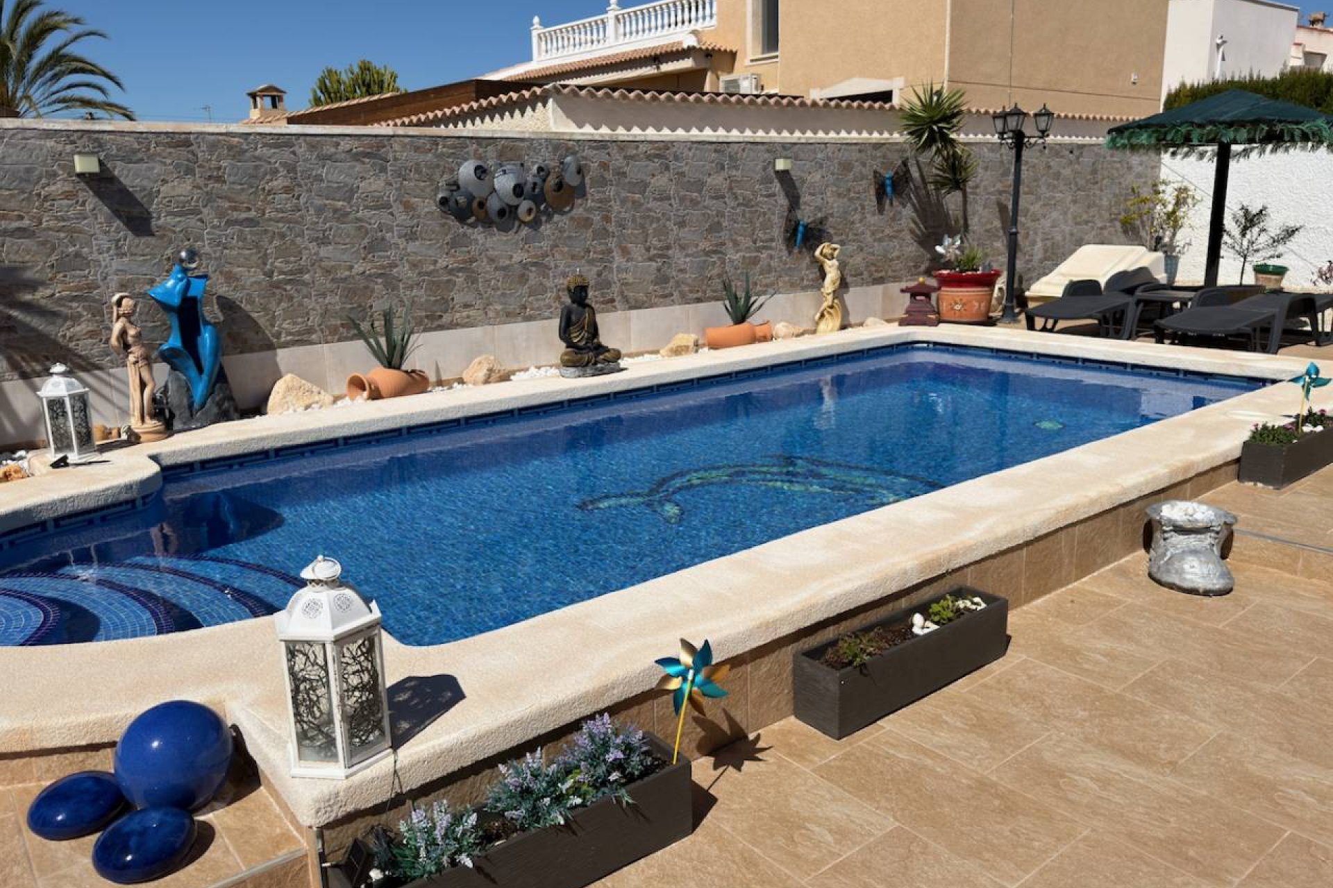 Detached 3-bedroom villa with a private garden and pool in Ciudad Quesada