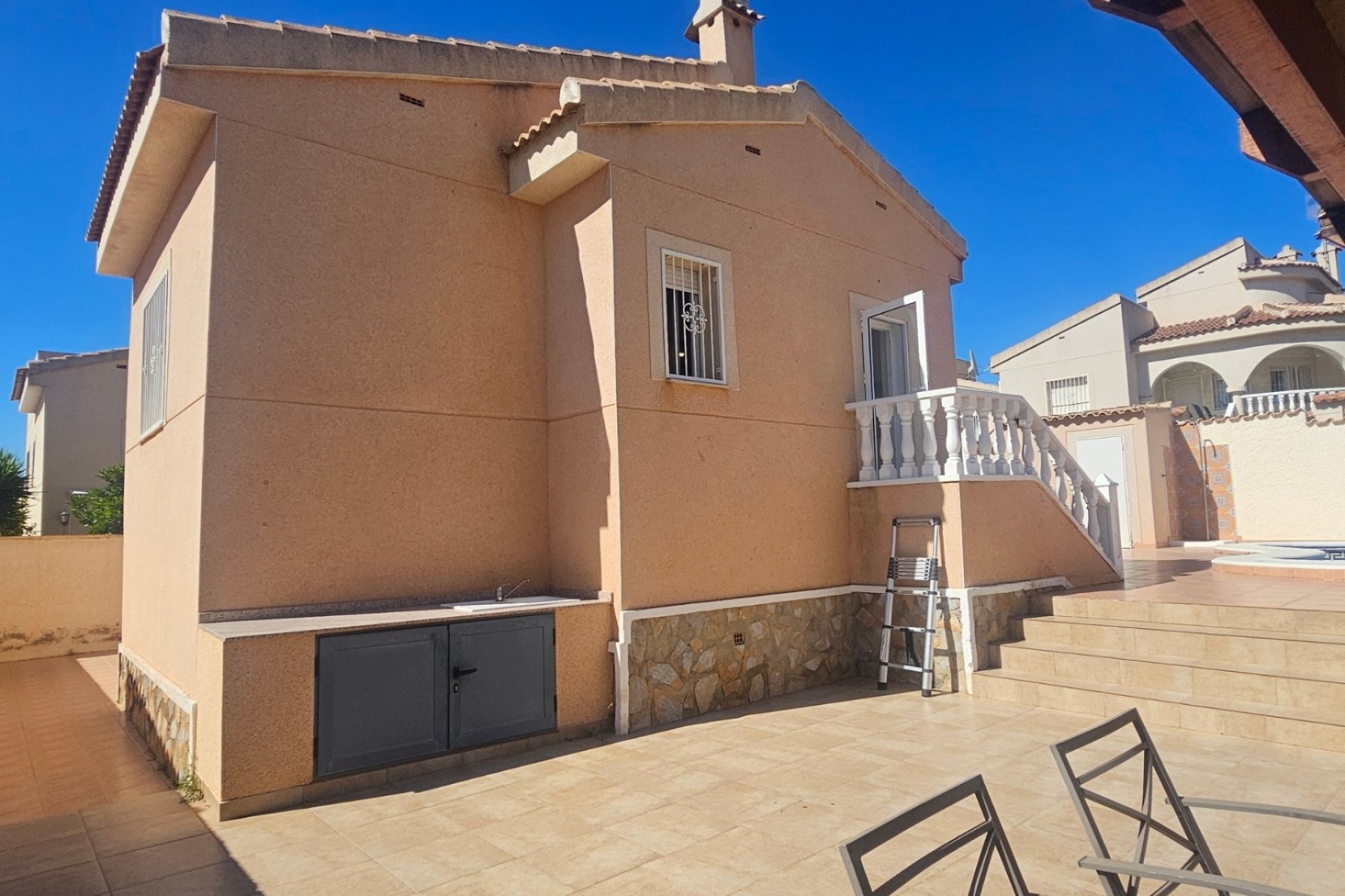 Detached home in Rojales with private pool and garden