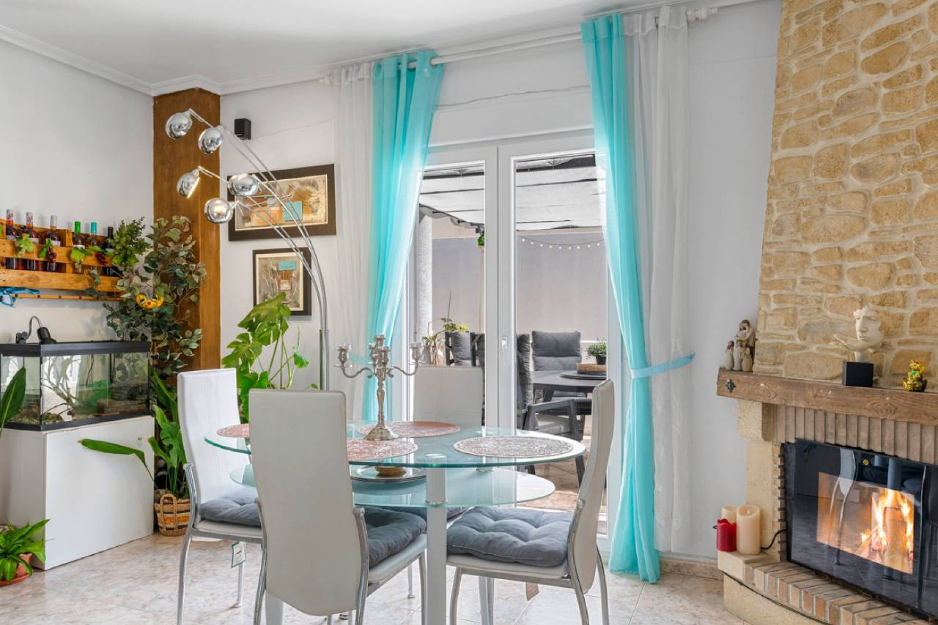 Detached luxury villa with 6 bedrooms, a private pool, and a separate apartment in Benijofar