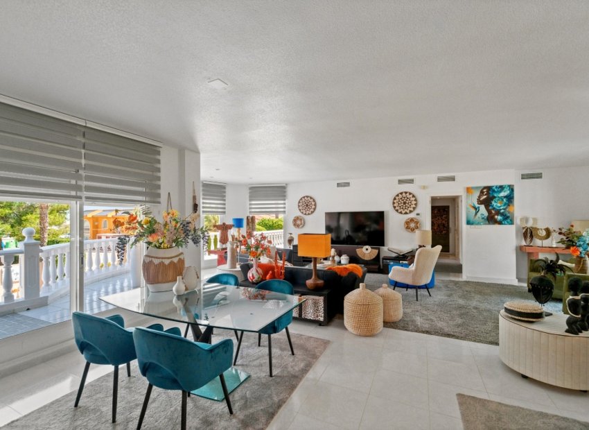 Detached villa in Benimar Rojales with private pool