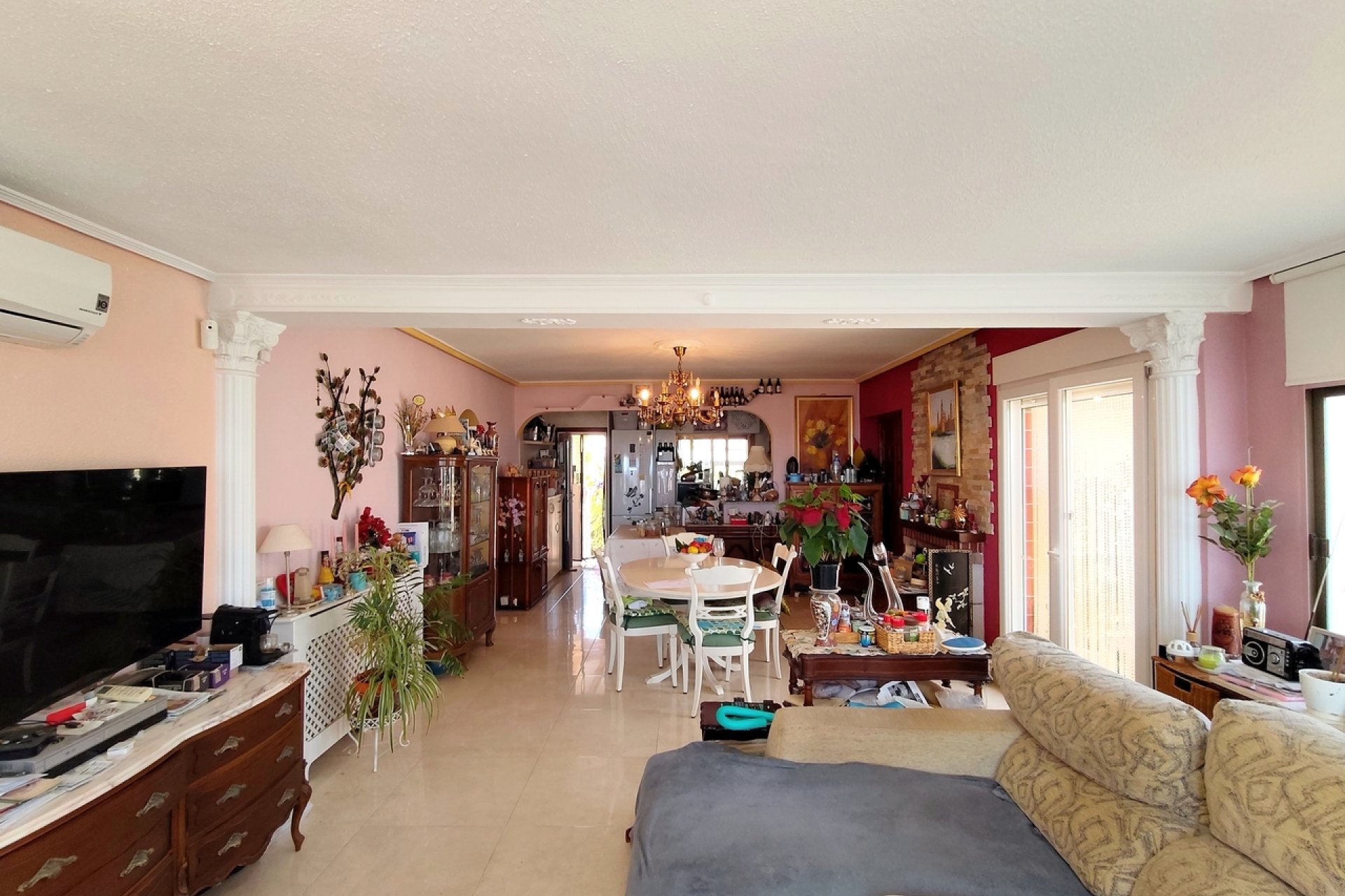 Detached villa in Ciudad Quesada with private pool and ocean view